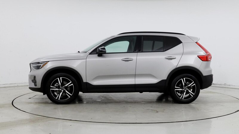 2024 Volvo XC40 B5 Core 3