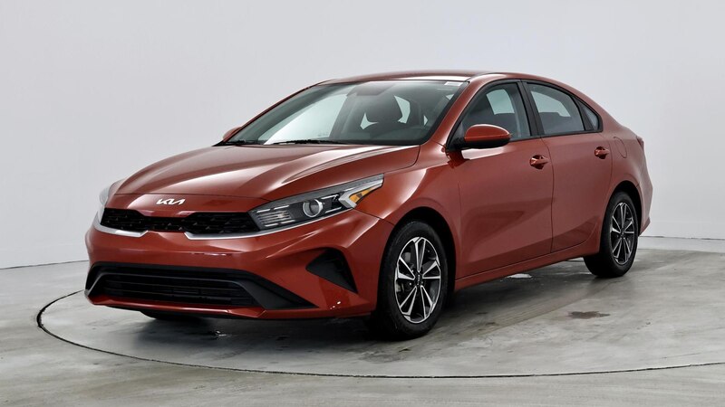 2023 Kia Forte LXS 4