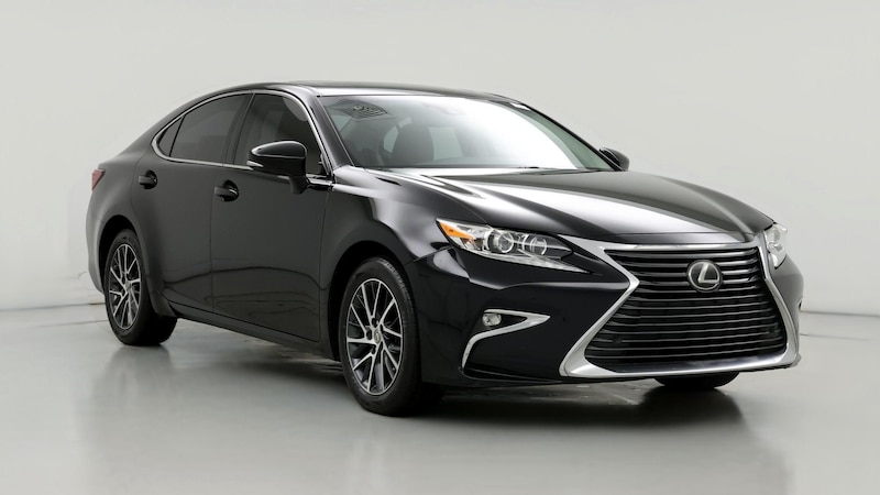 2016 Lexus ES 350 Hero Image