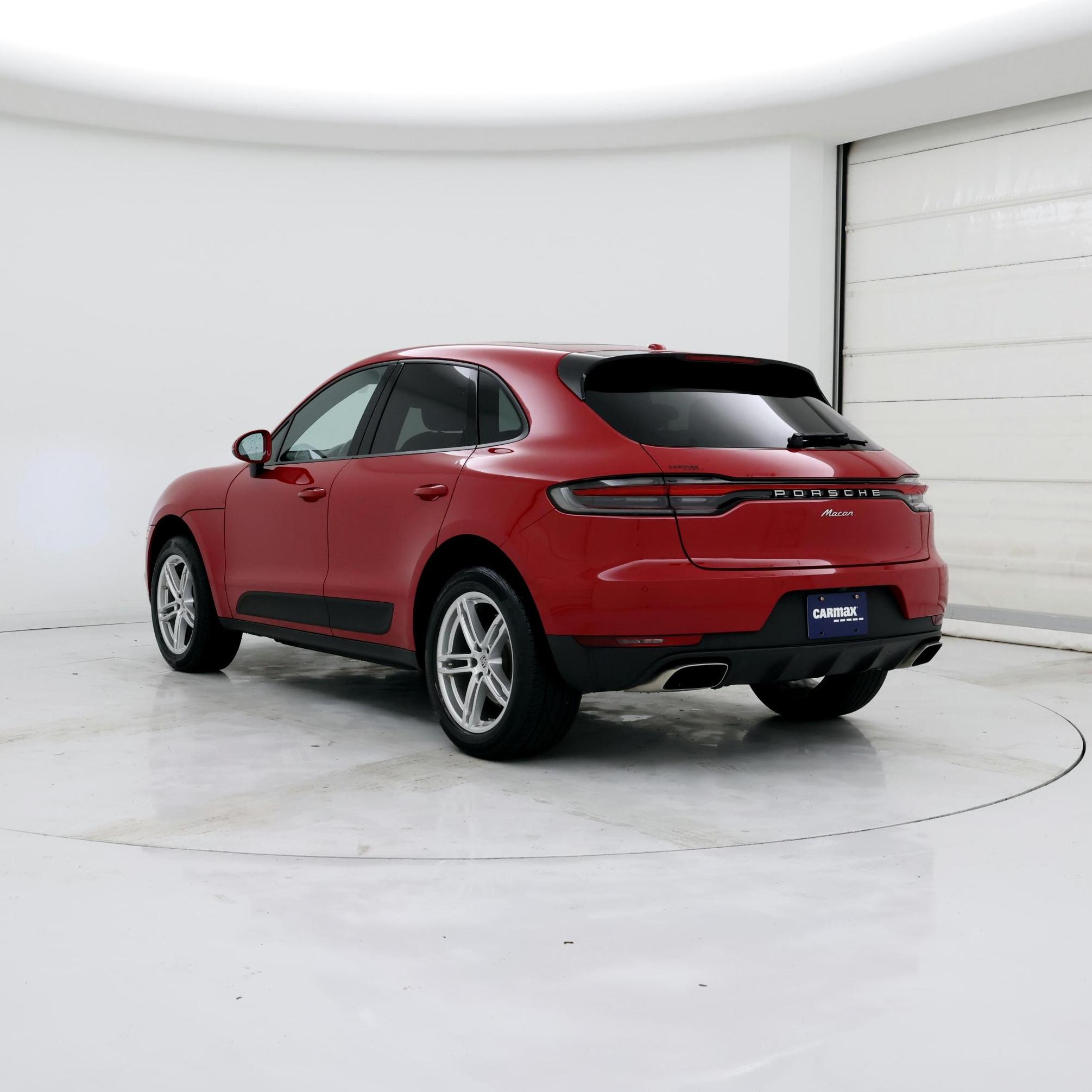 Thumbnail: 2021 Porsche Macan - 2