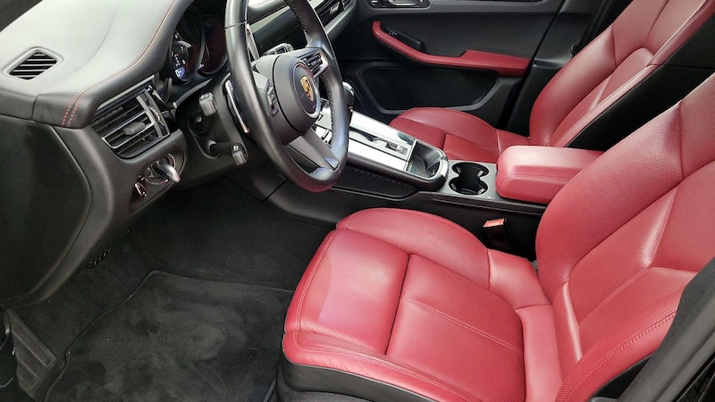 2022 Porsche Macan  11
