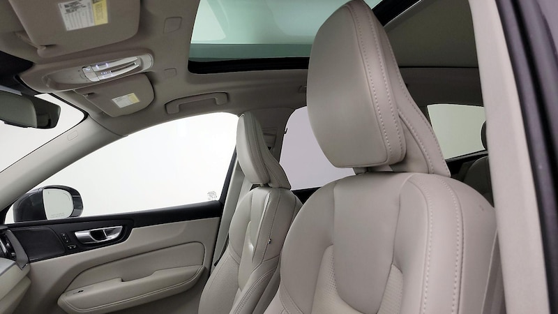 2023 Volvo XC60 B5 Ultimate 20