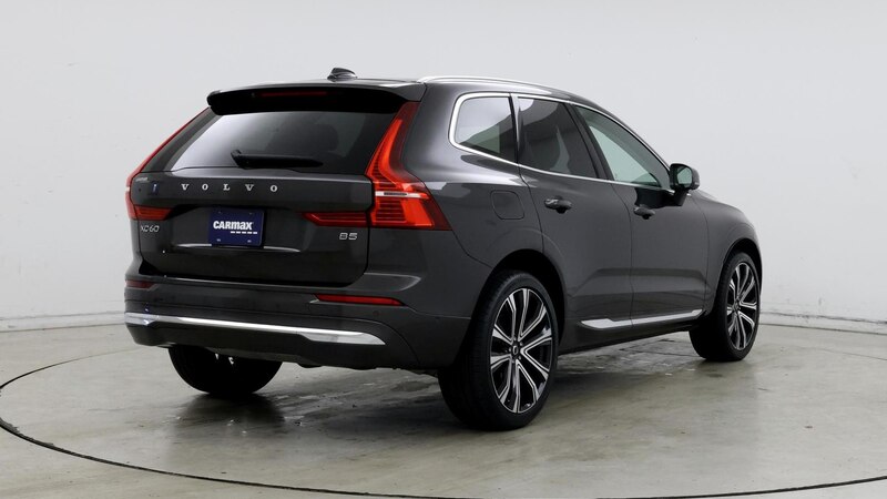 2023 Volvo XC60 B5 Ultimate 8