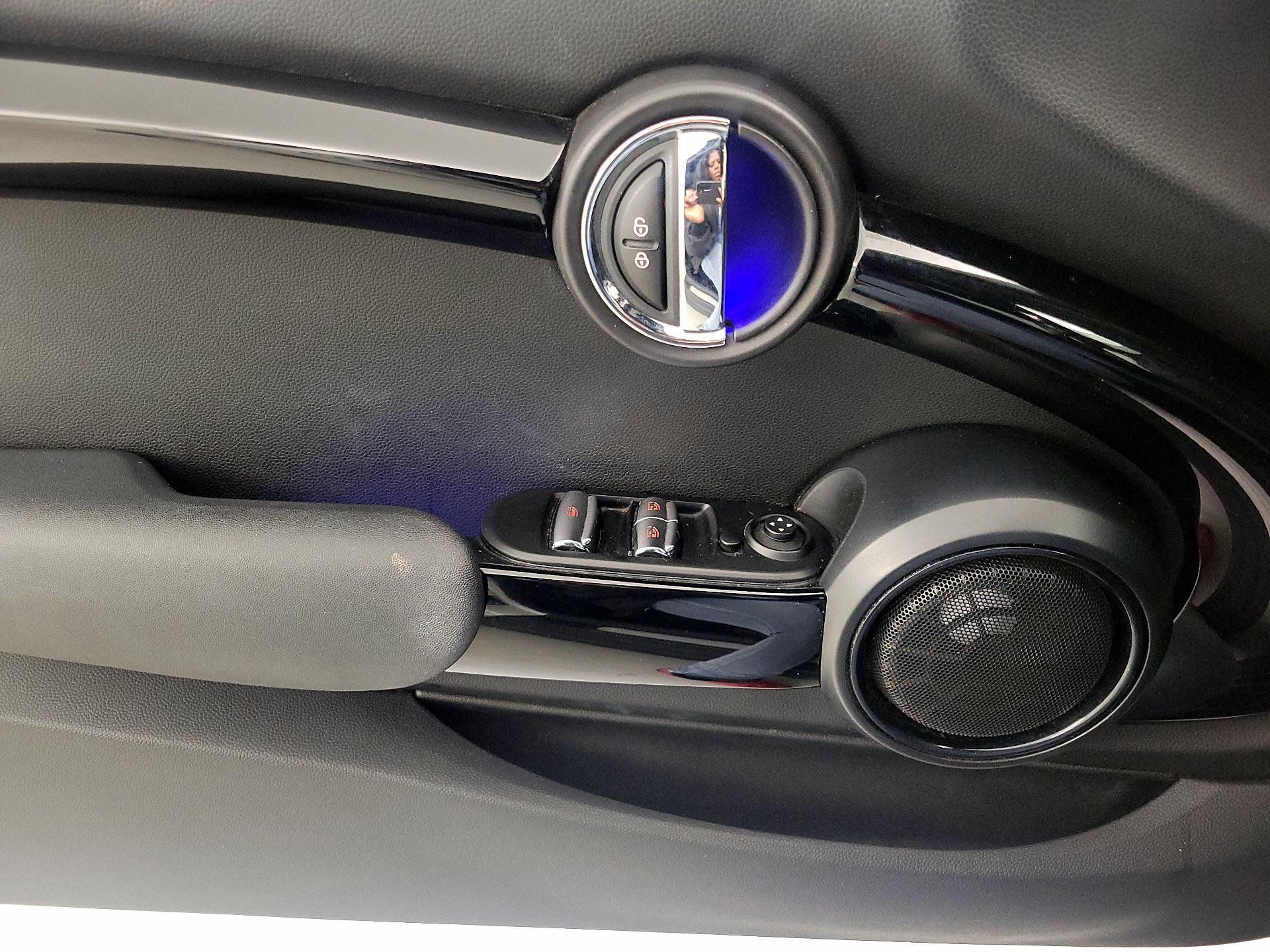 Thumbnail: 2017 MINI Cooper - 12