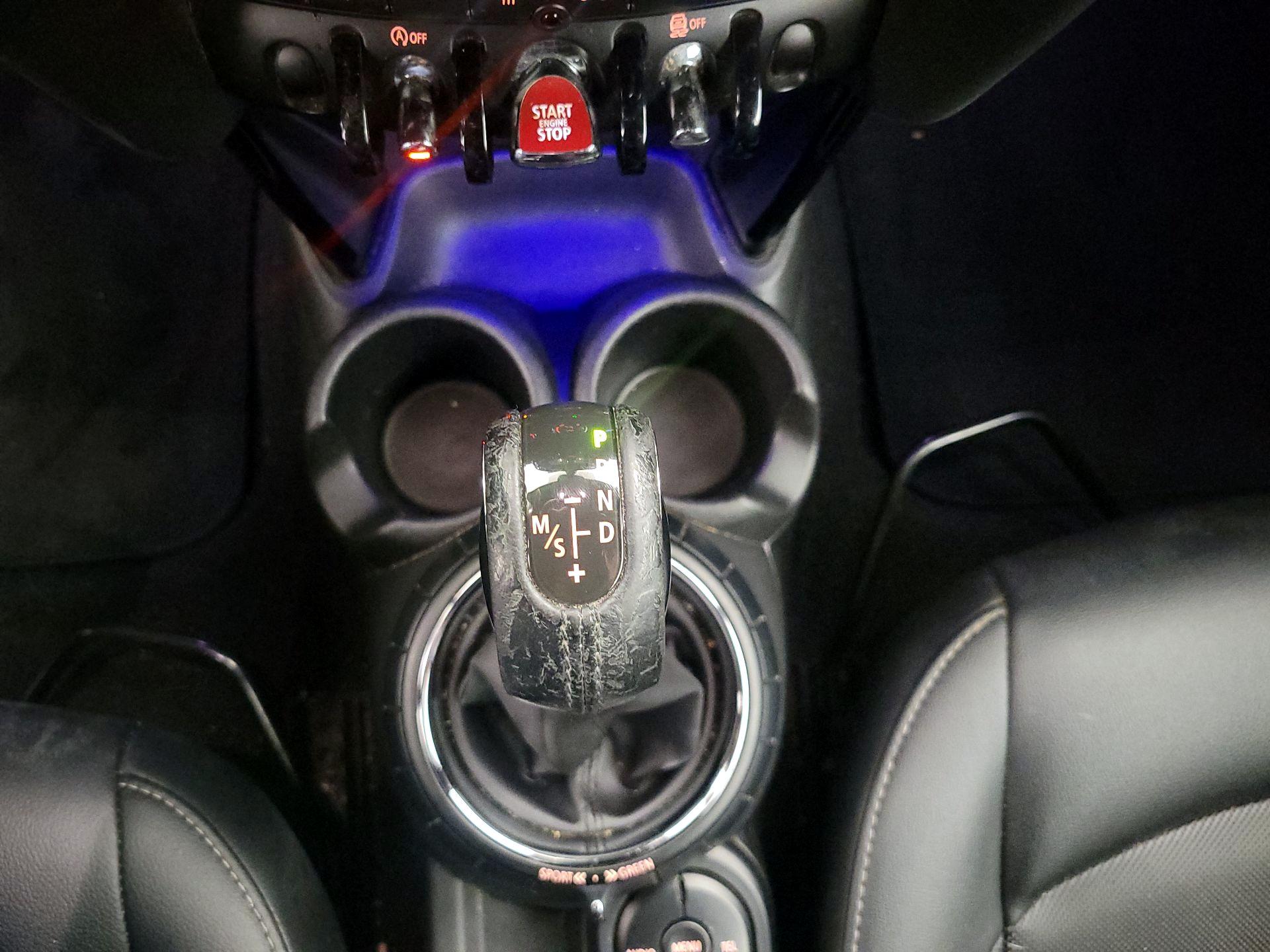 Thumbnail: 2017 MINI Cooper - 16