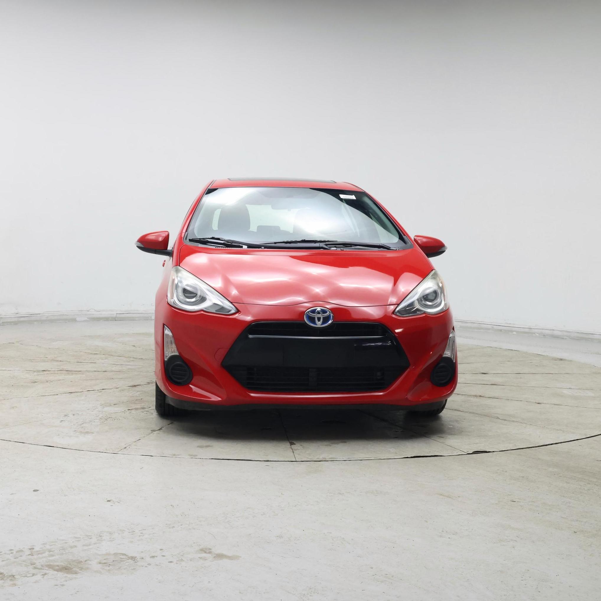 Thumbnail: 2015 Toyota Prius c - 5