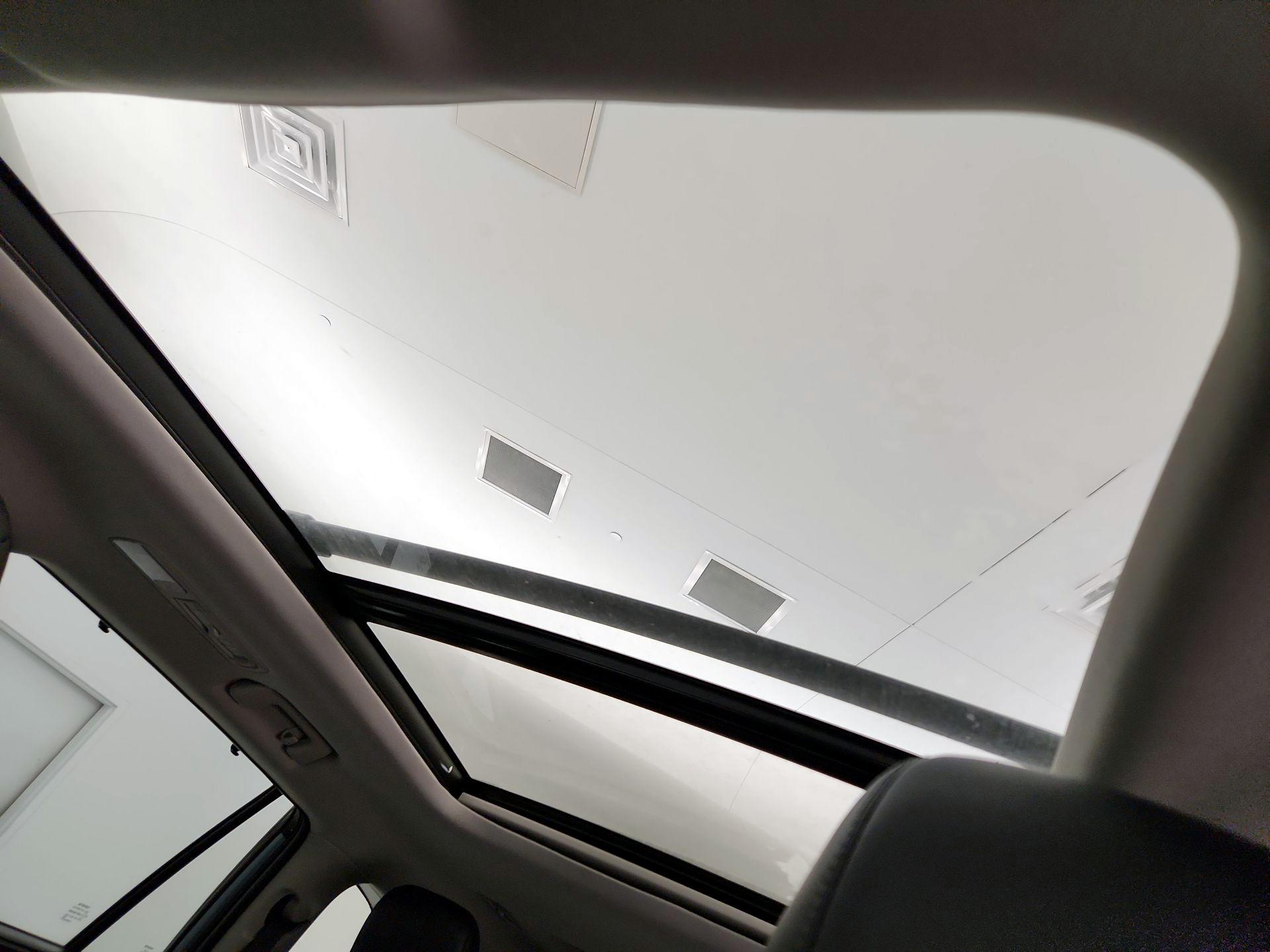 Thumbnail: 2022 Toyota Highlander - 20
