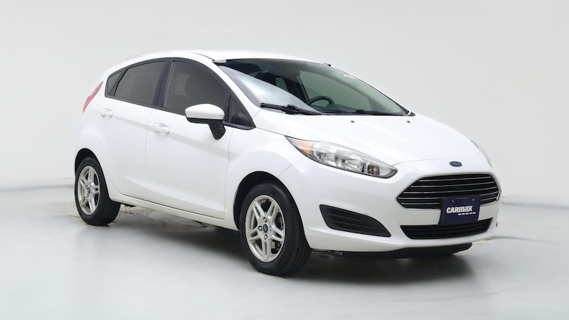 2017 Ford Fiesta SE Hero Image