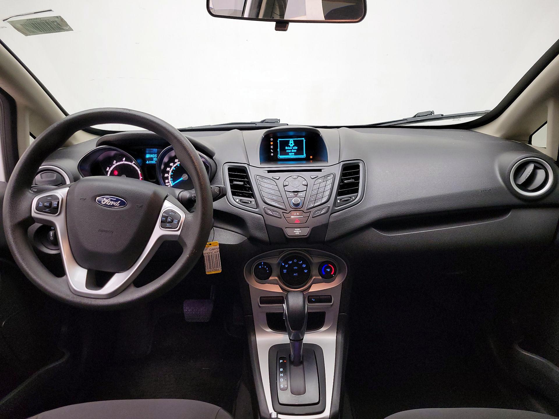 Thumbnail: 2017 Ford Fiesta - 9