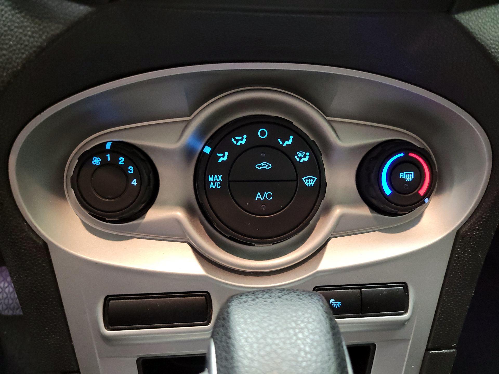 Thumbnail: 2017 Ford Fiesta - 15