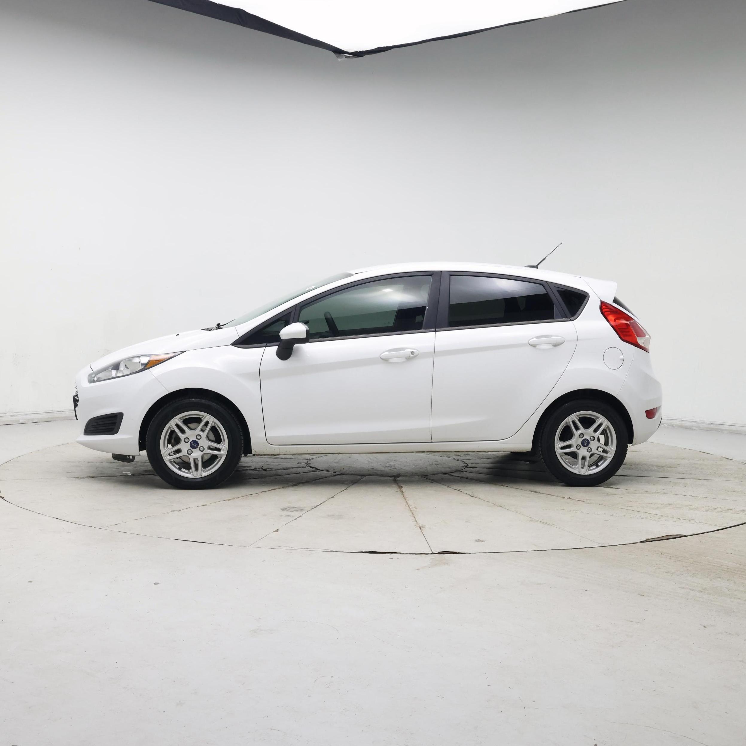 Thumbnail: 2017 Ford Fiesta - 3