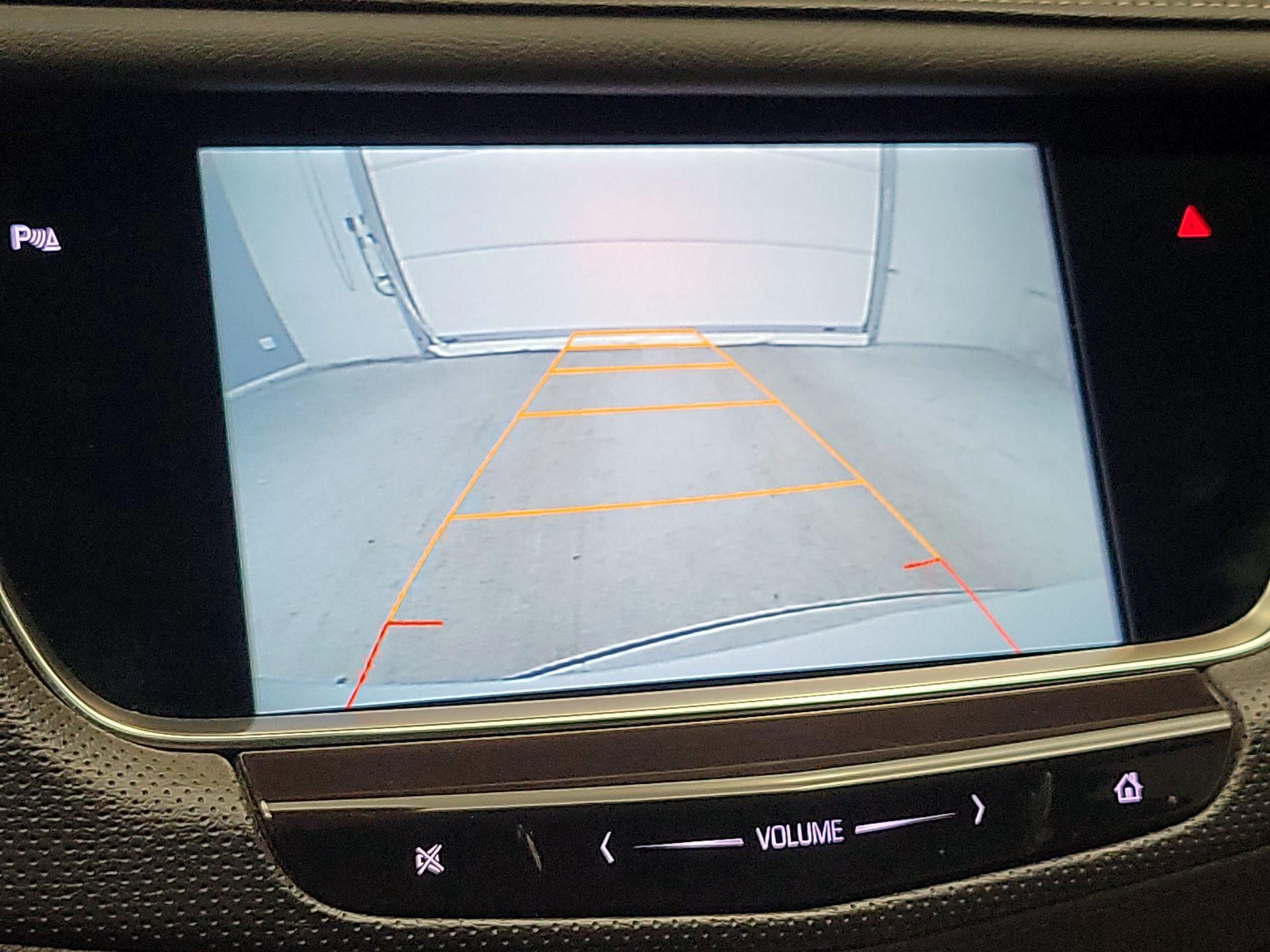 Thumbnail: 2017 Cadillac XT5 - 15