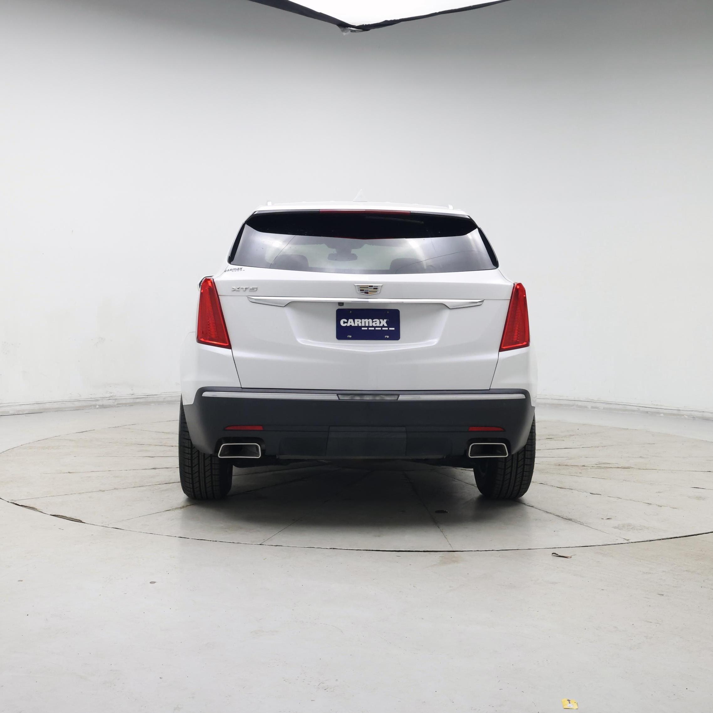 Thumbnail: 2017 Cadillac XT5 - 6