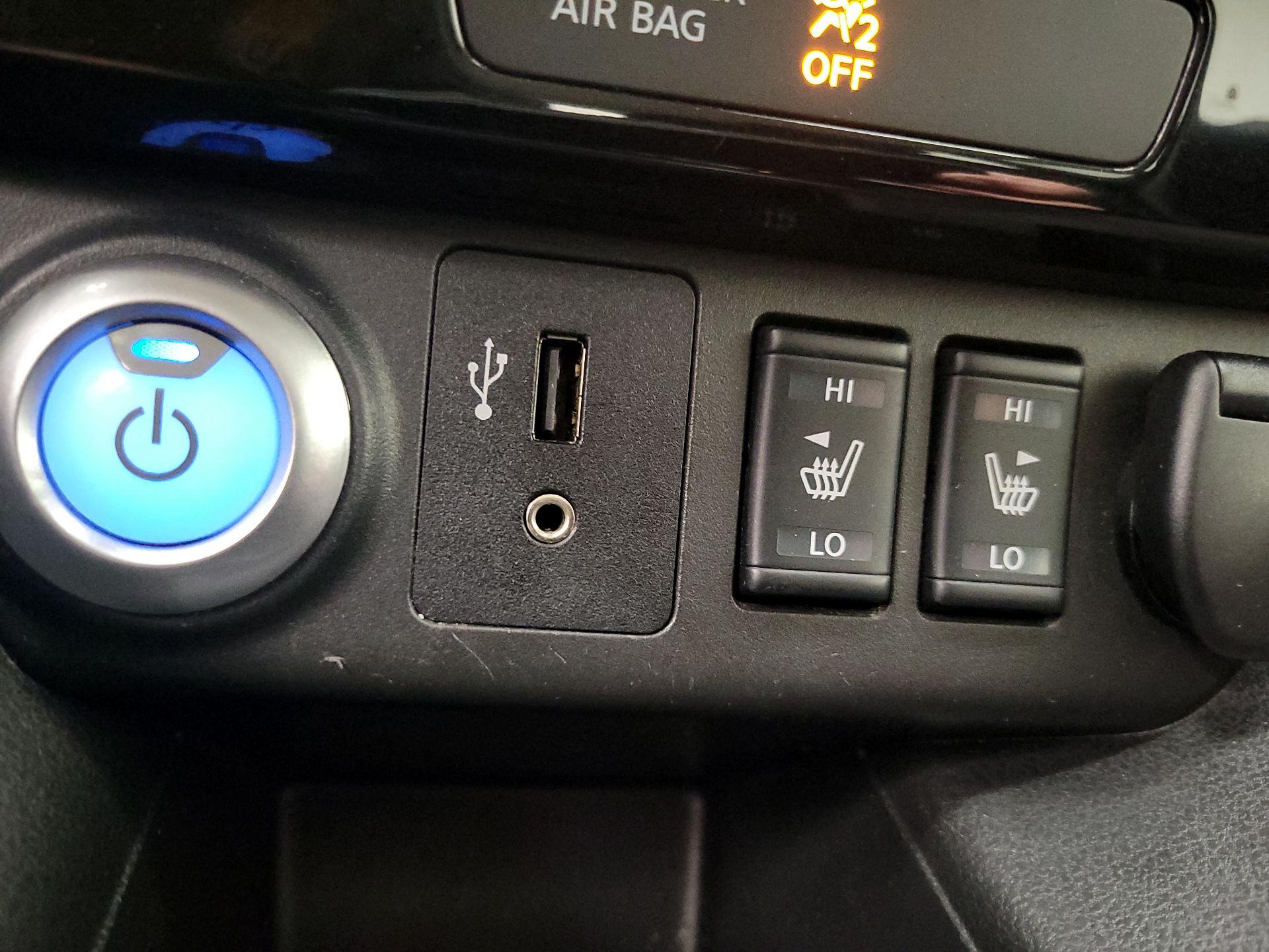 Thumbnail: 2018 Nissan Leaf - 19