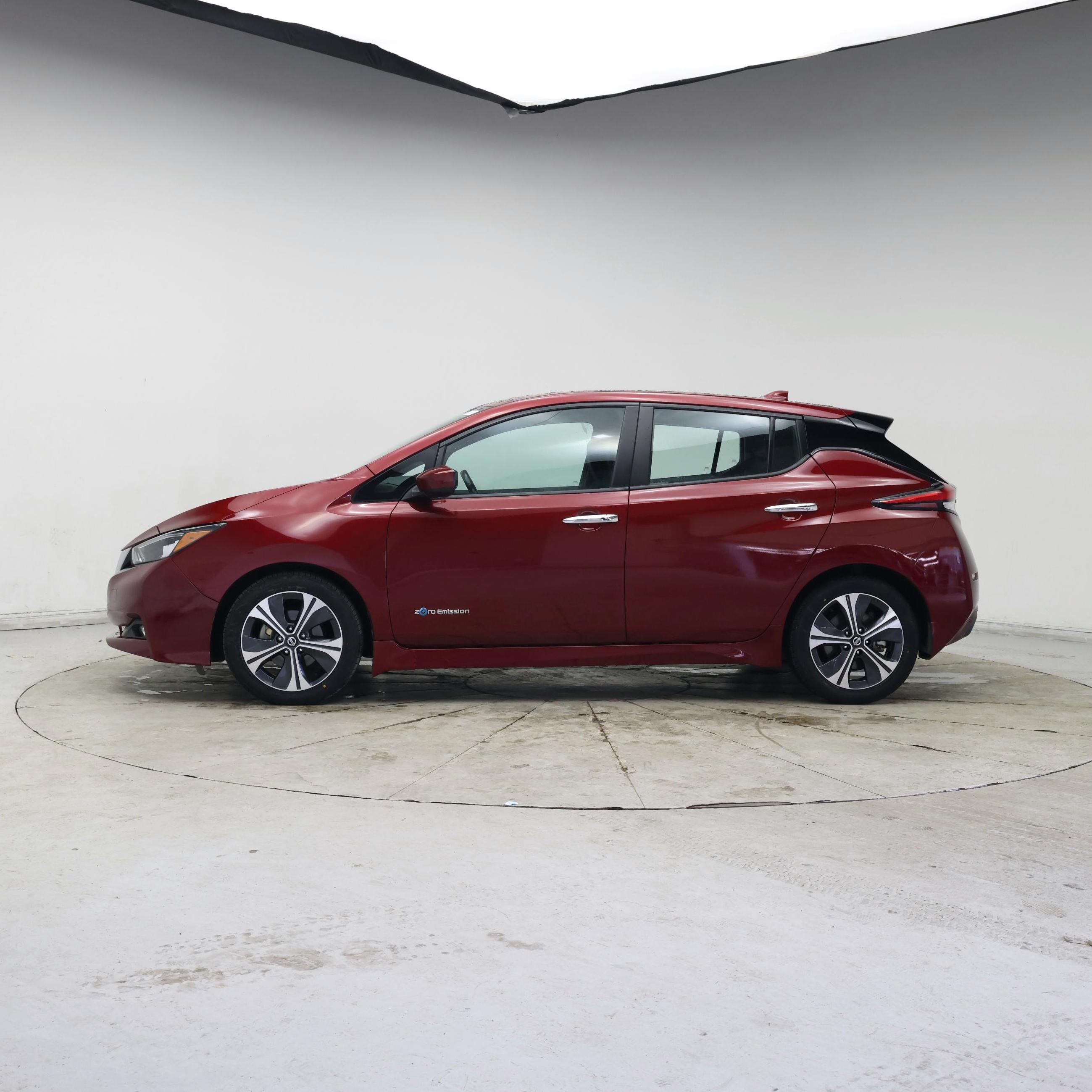 Thumbnail: 2018 Nissan Leaf - 3