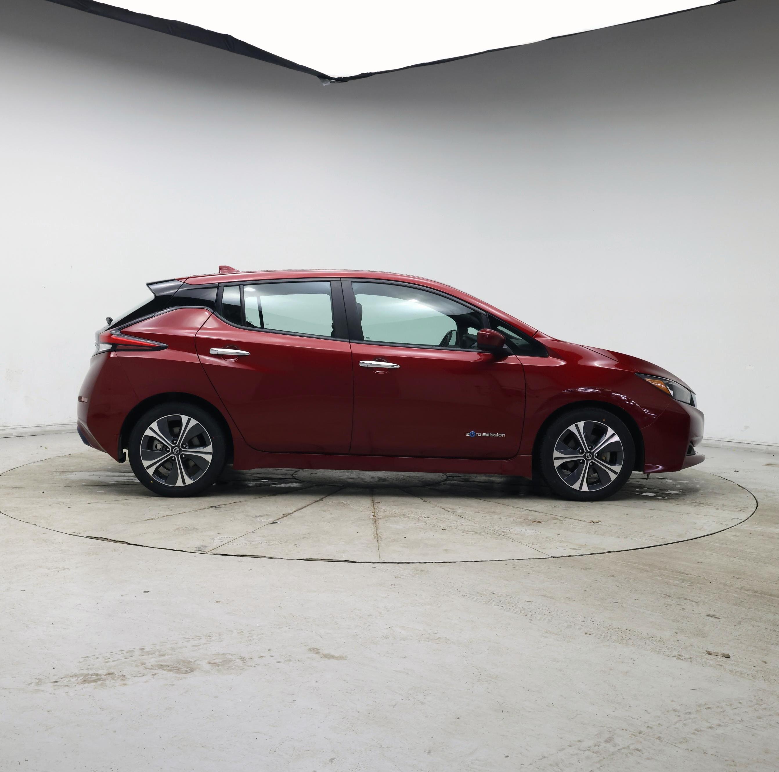 Thumbnail: 2018 Nissan Leaf - 7