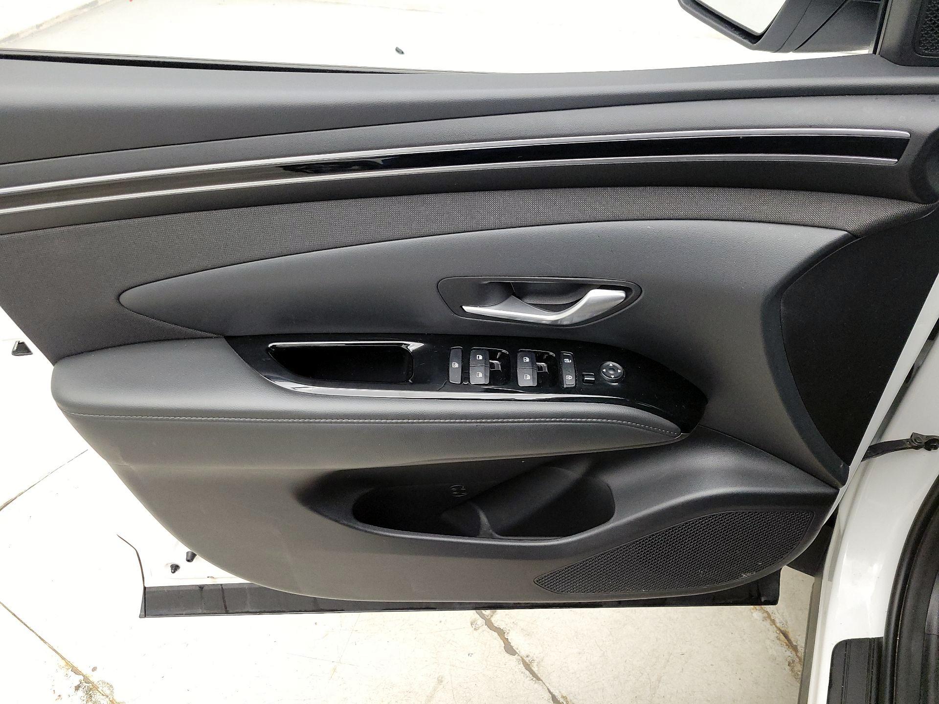 Thumbnail: 2022 Hyundai Tucson - 12