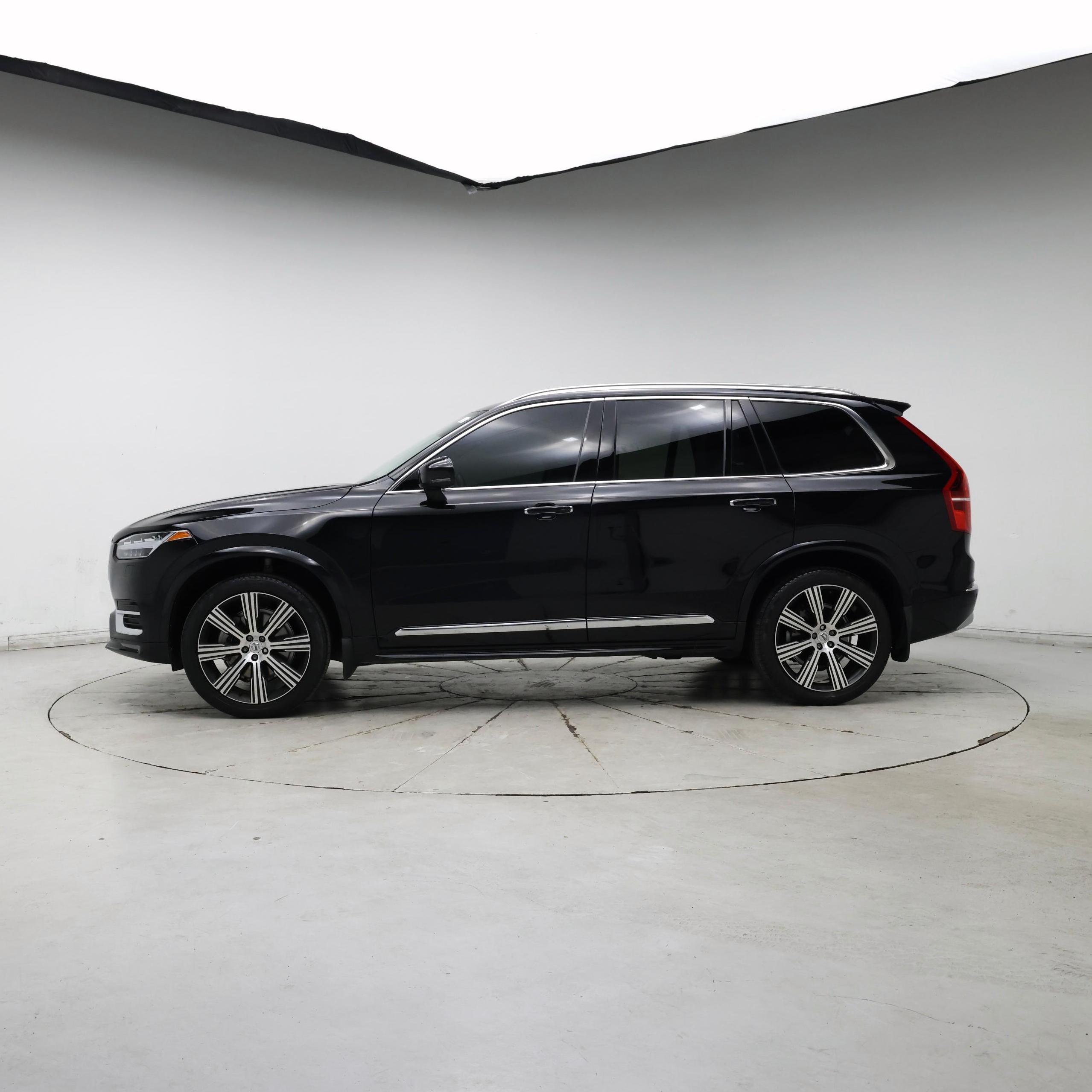 Thumbnail: 2022 Volvo XC90 - 3