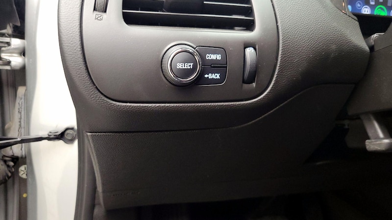 2014 Chevrolet Volt  13