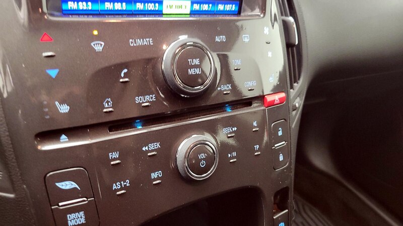 2014 Chevrolet Volt  16