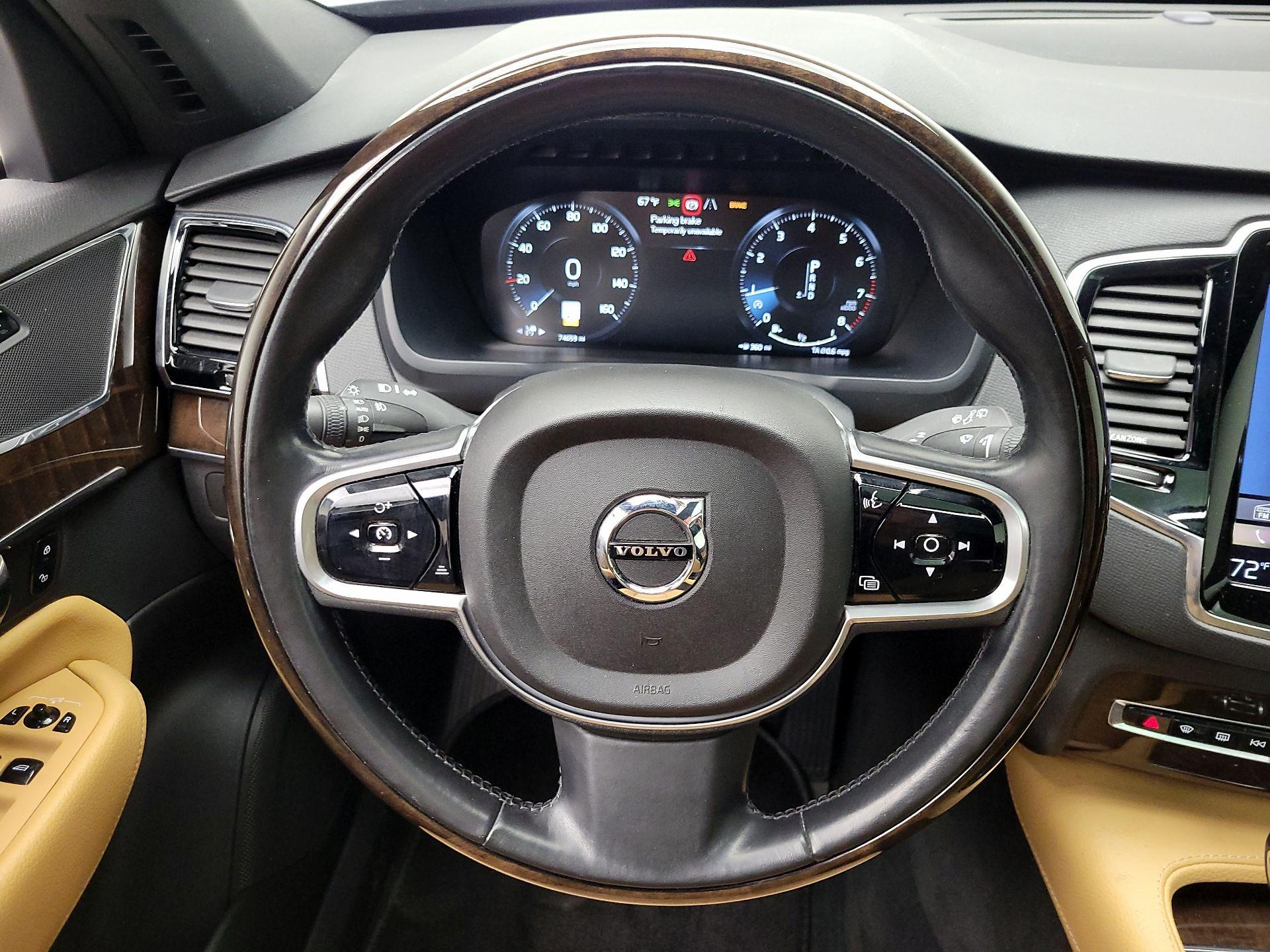 Thumbnail: 2016 Volvo XC90 - 10