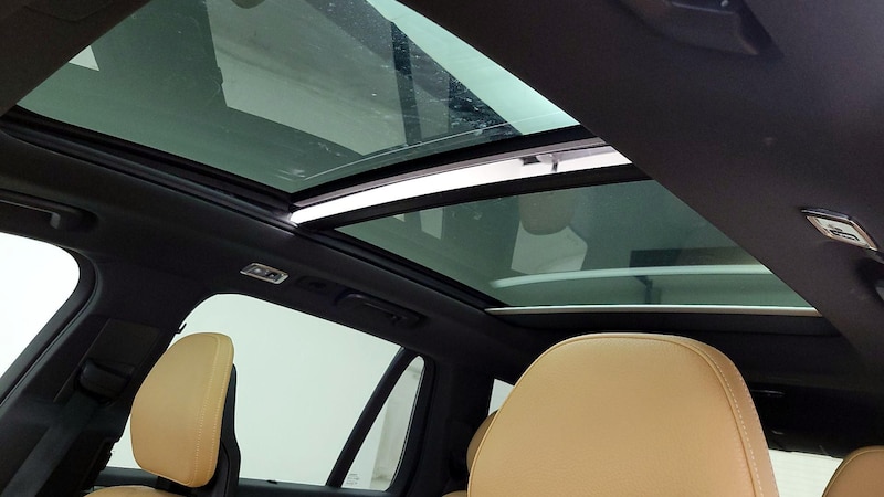 2016 Volvo XC90 T6 Momentum 20