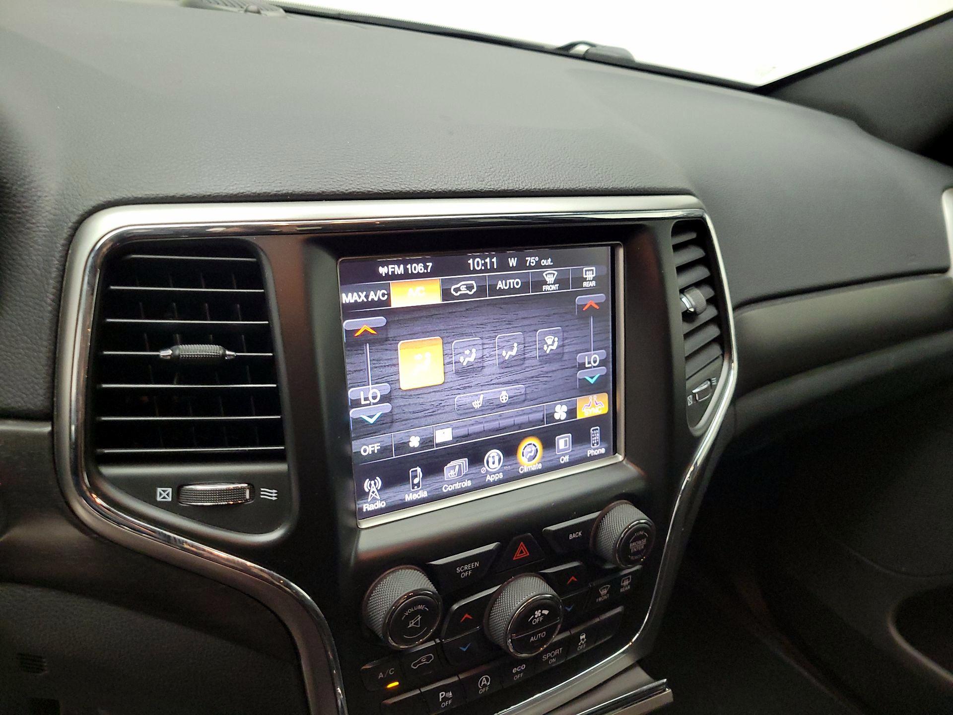 Thumbnail: 2017 Jeep Grand Cherokee - 15