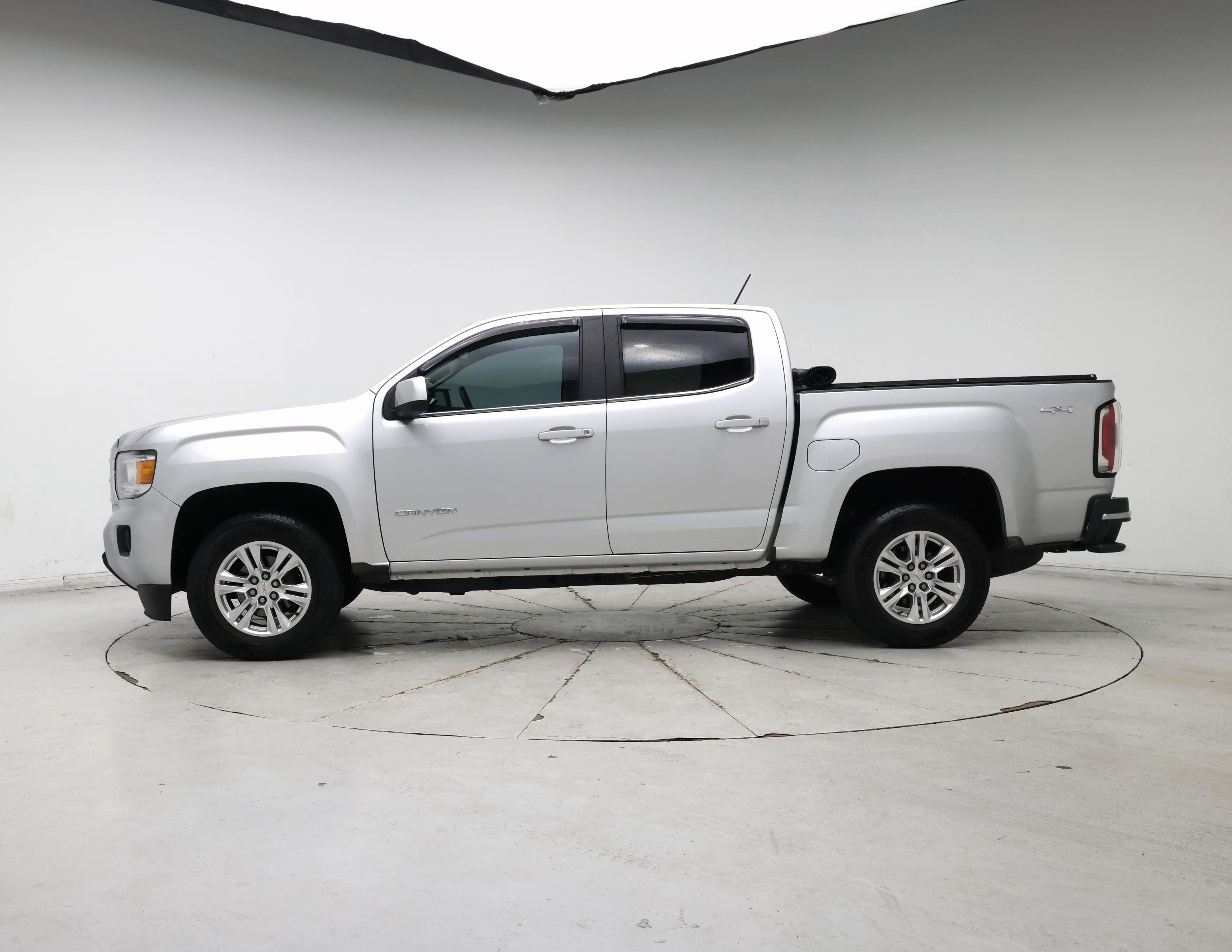 Thumbnail: 2019 GMC Canyon - 3