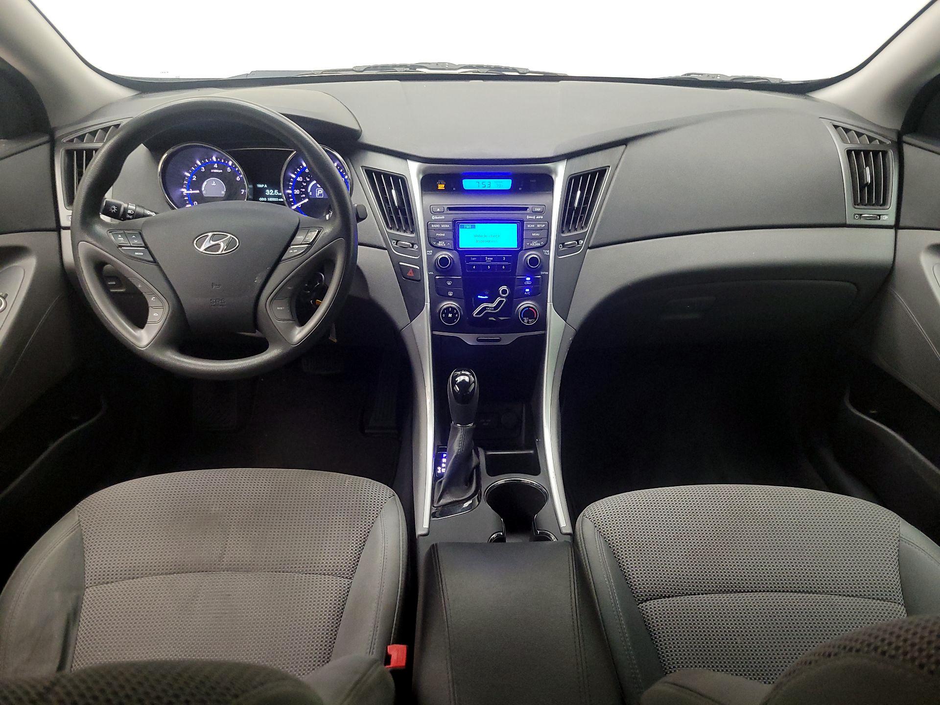 Thumbnail: 2013 Hyundai Sonata - 9