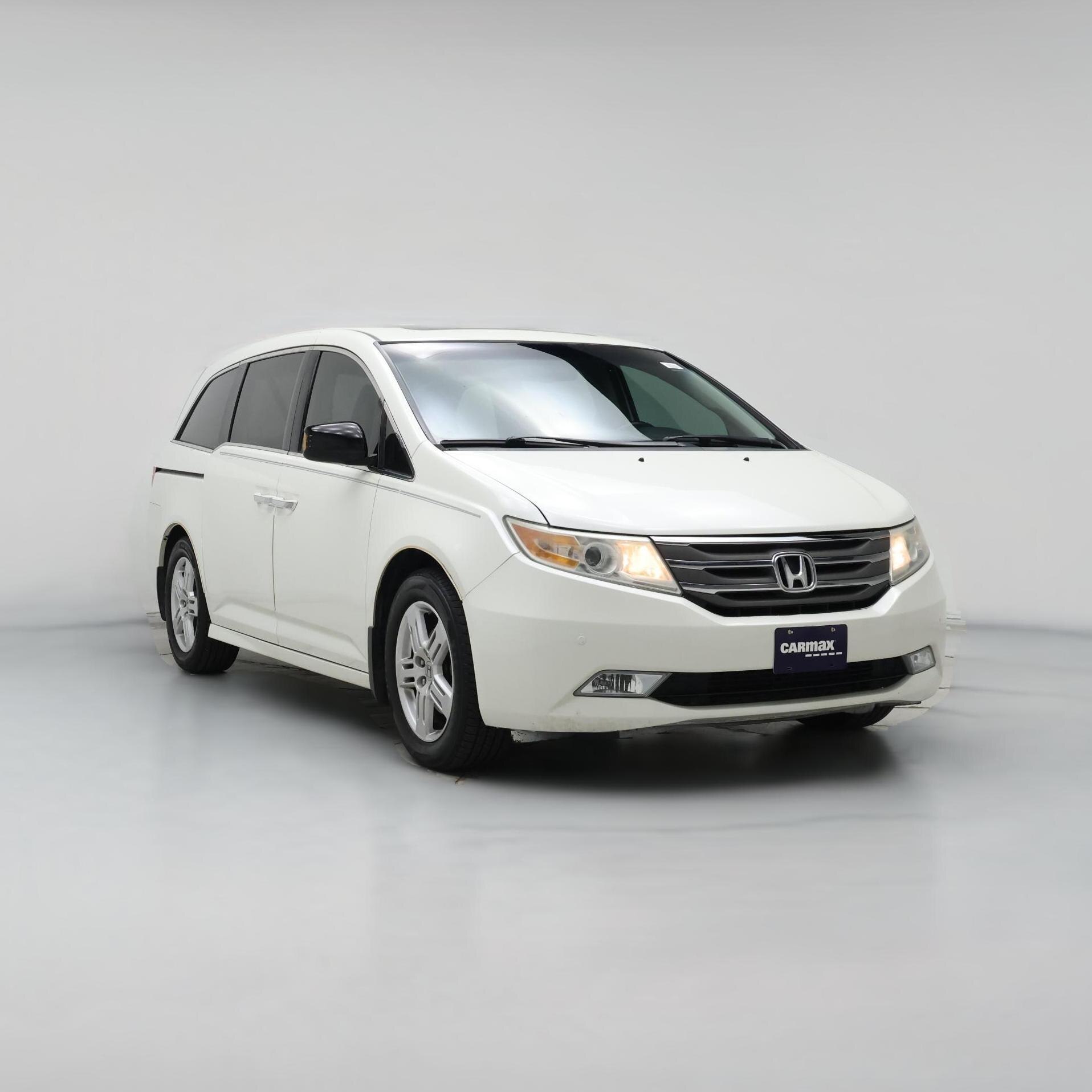 Used White Honda Odyssey near me for sale