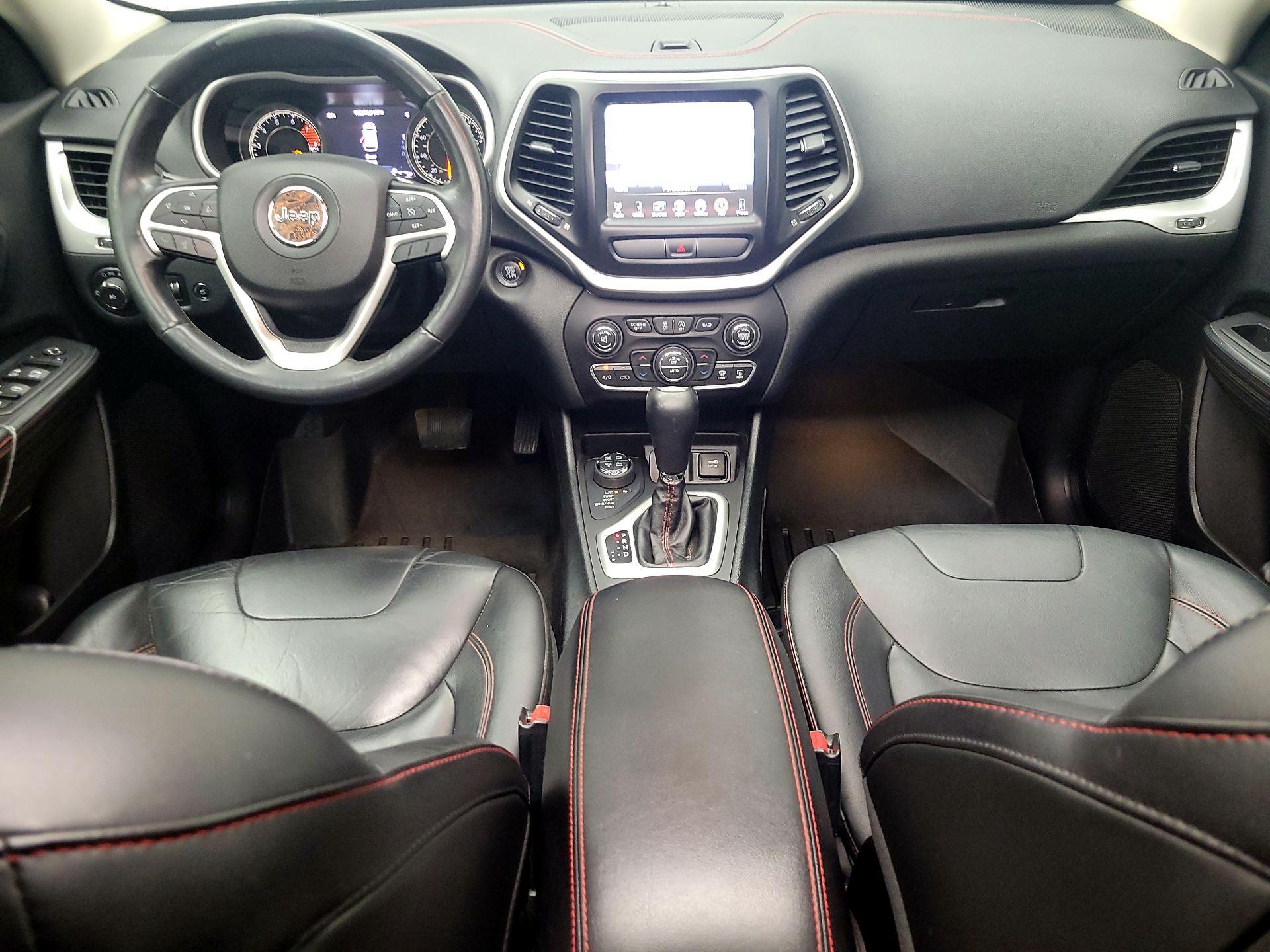 Thumbnail: 2016 Jeep Cherokee - 9