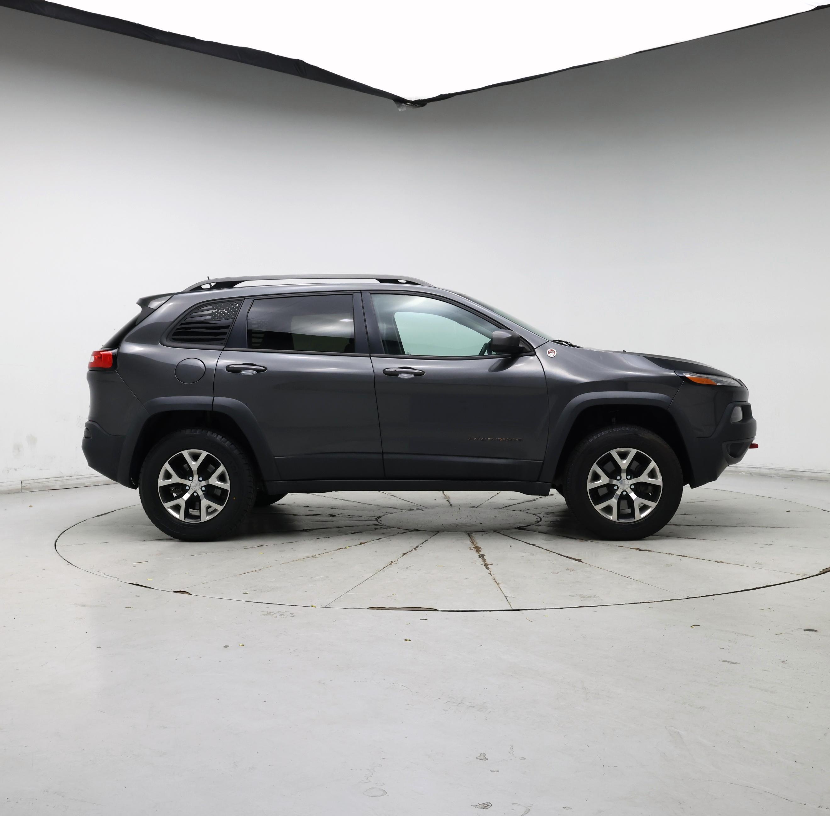 Thumbnail: 2016 Jeep Cherokee - 7