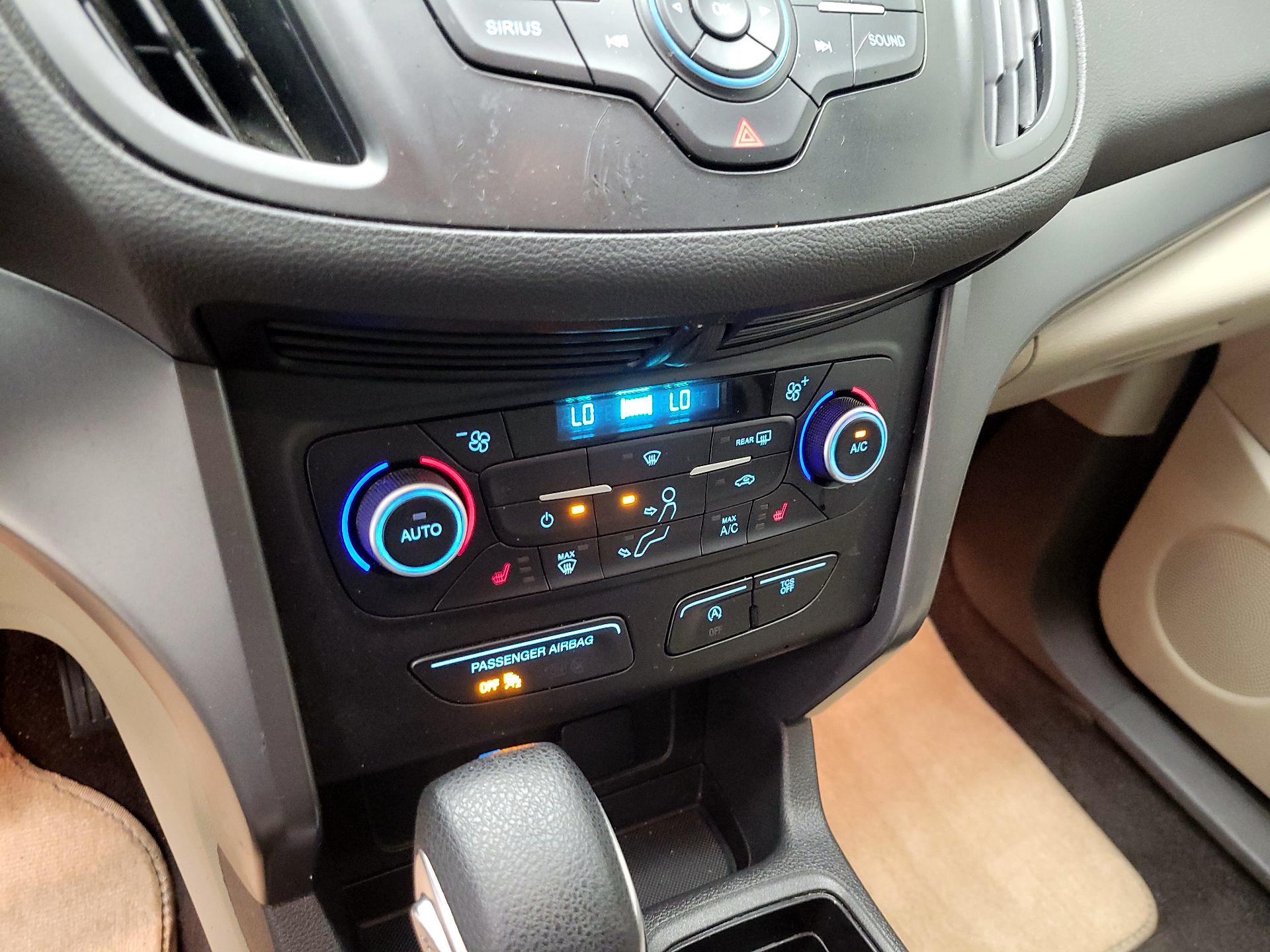 Thumbnail: 2018 Ford Escape - 16