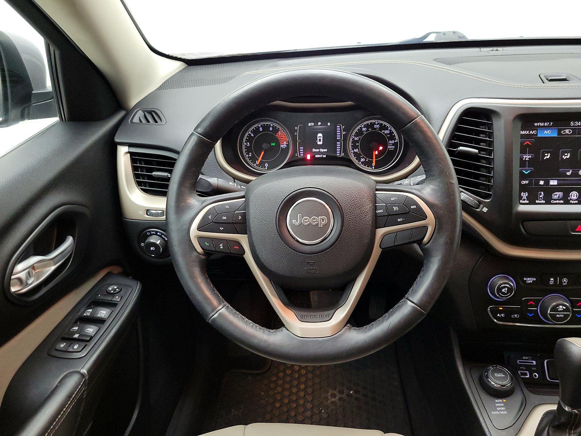 Thumbnail: 2016 Jeep Cherokee - 10