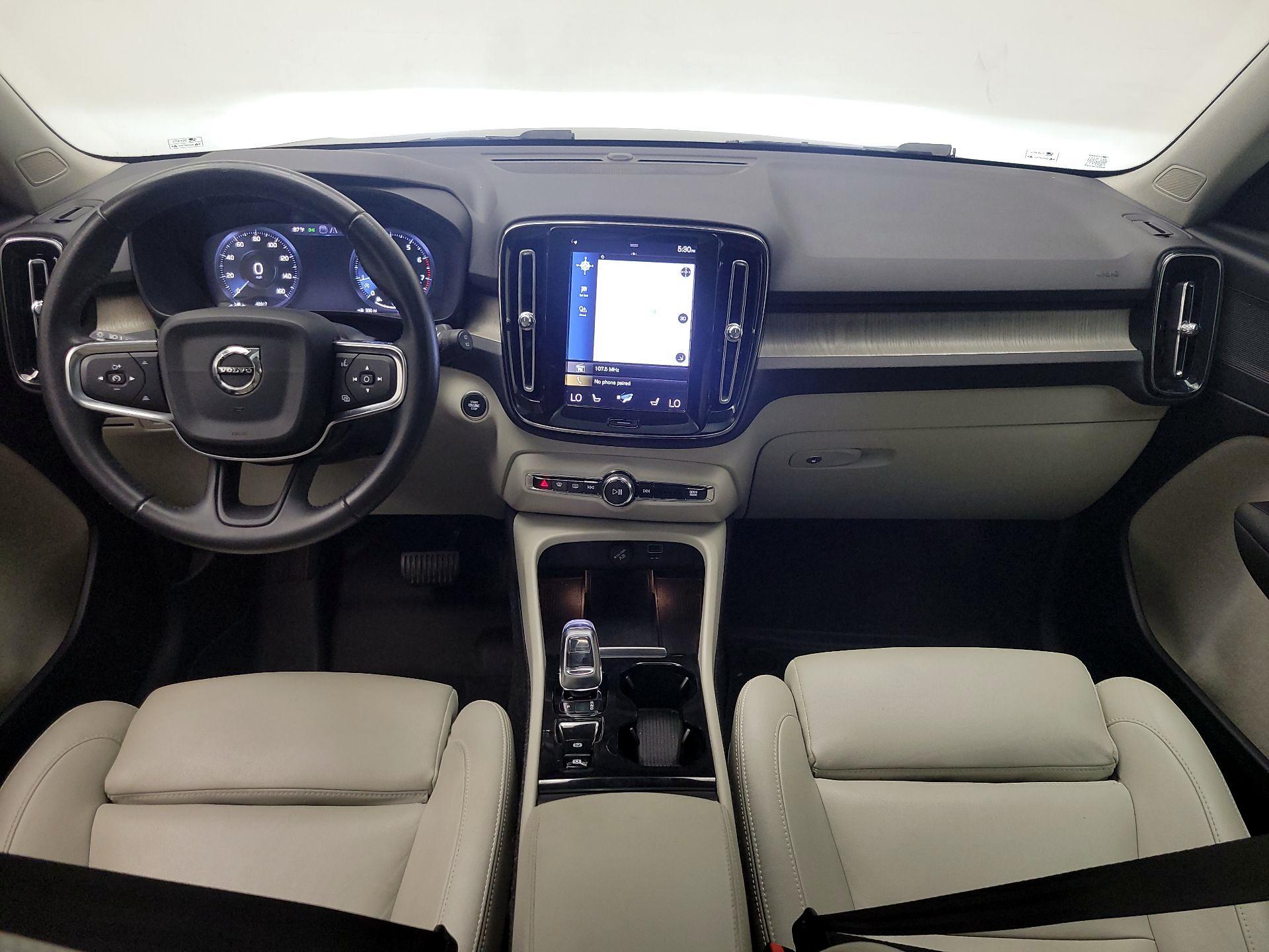 Thumbnail: 2019 Volvo XC40 - 9