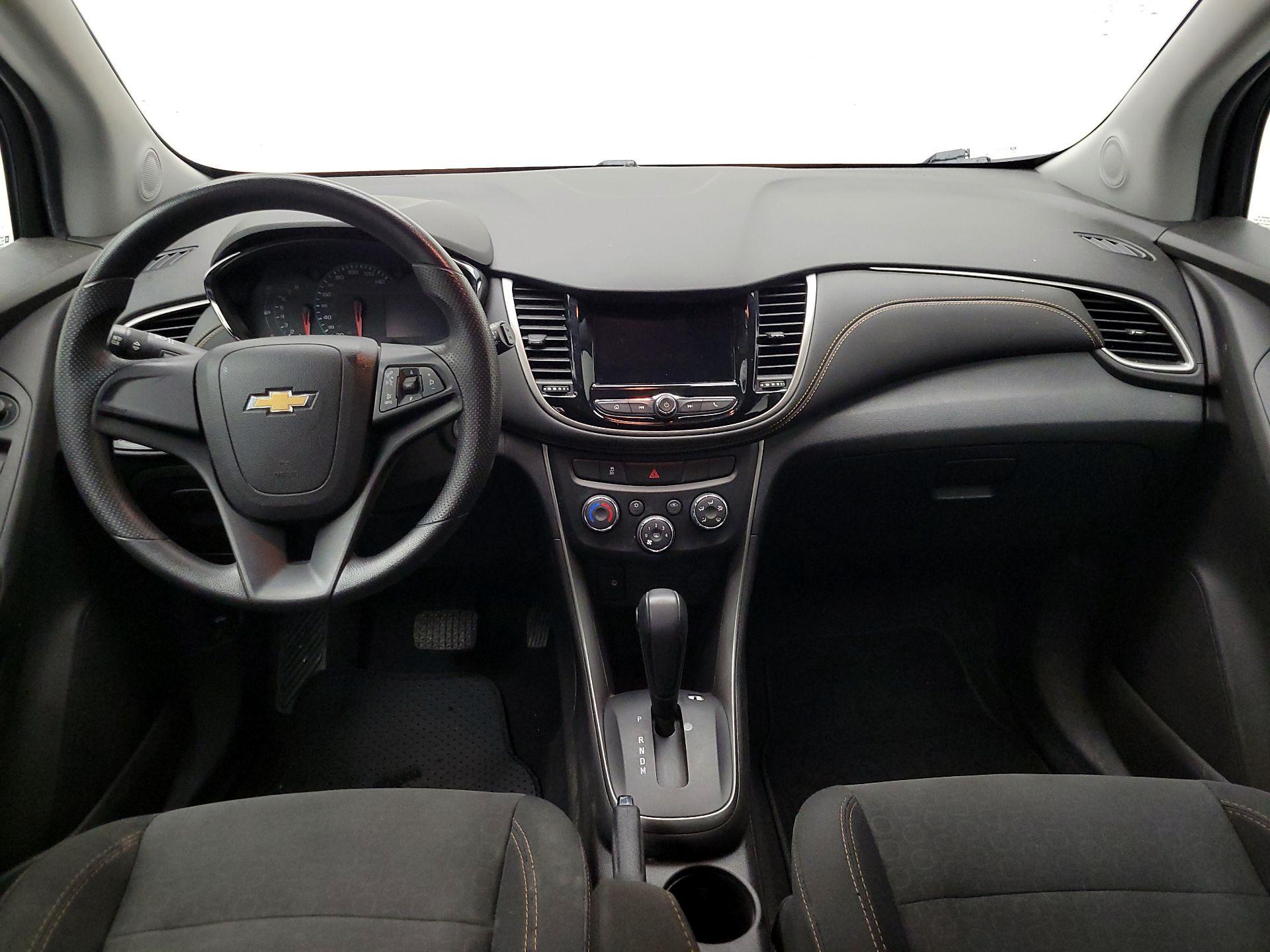 Thumbnail: 2018 Chevrolet Trax - 9