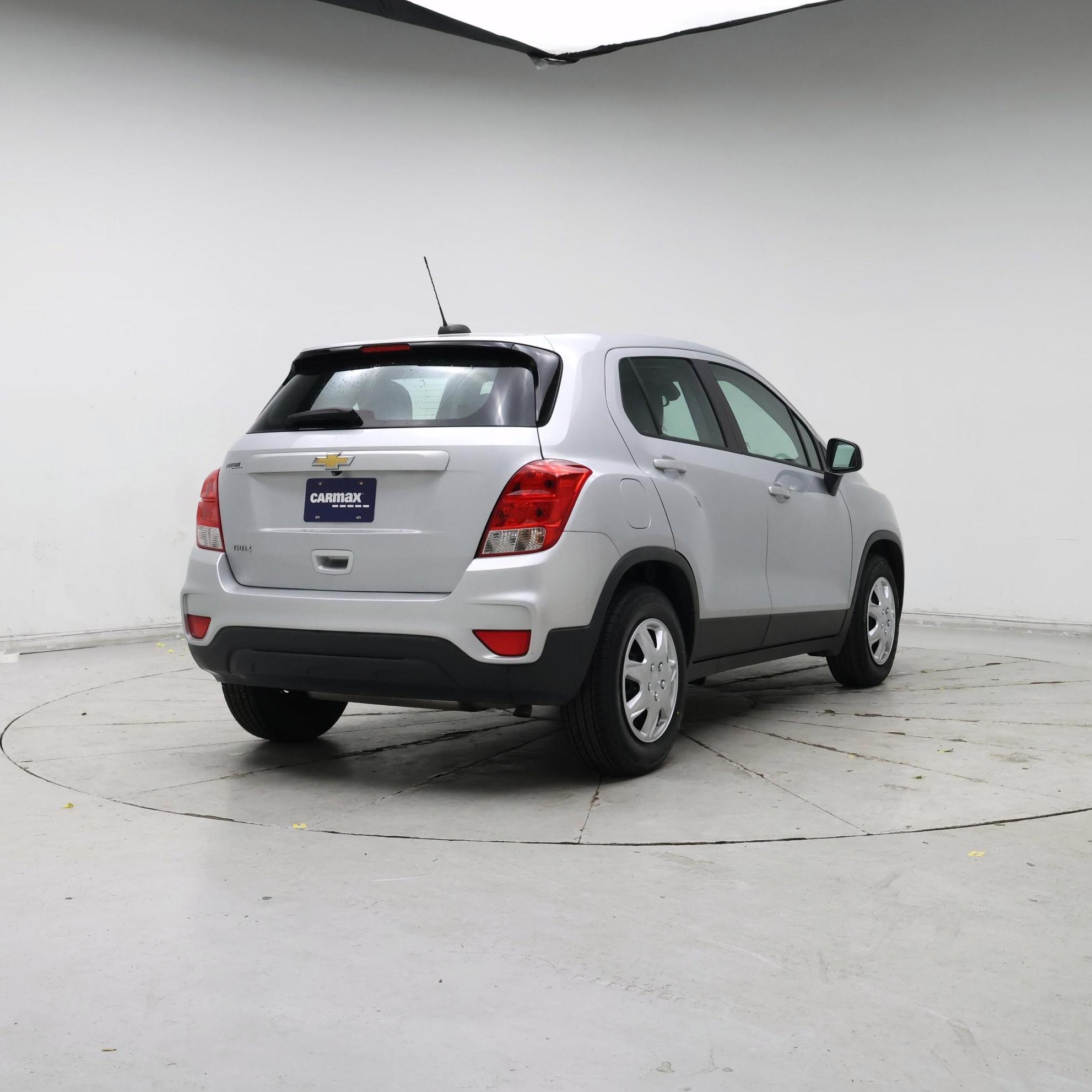 Thumbnail: 2018 Chevrolet Trax - 8