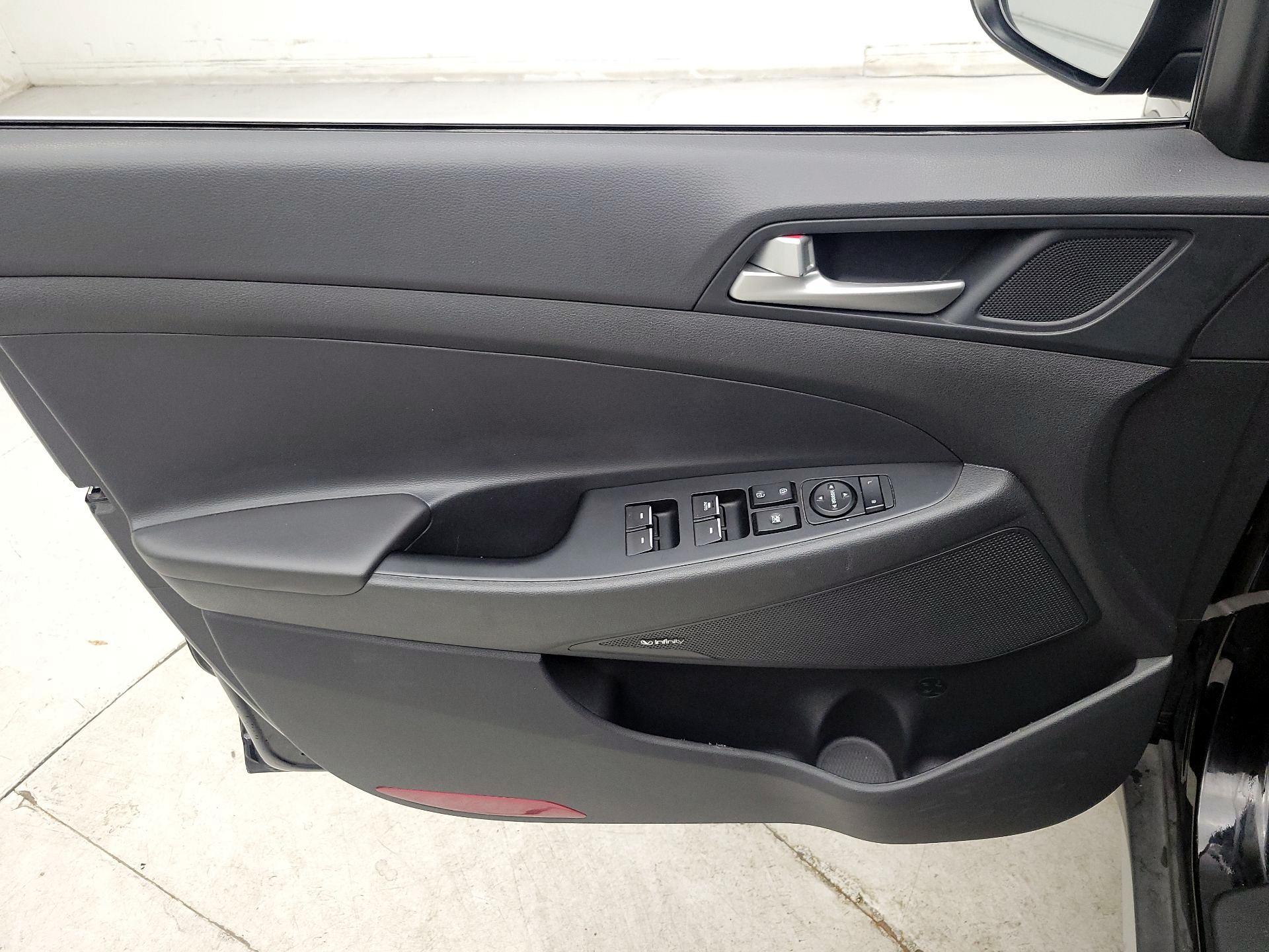 Thumbnail: 2019 Hyundai Tucson - 12