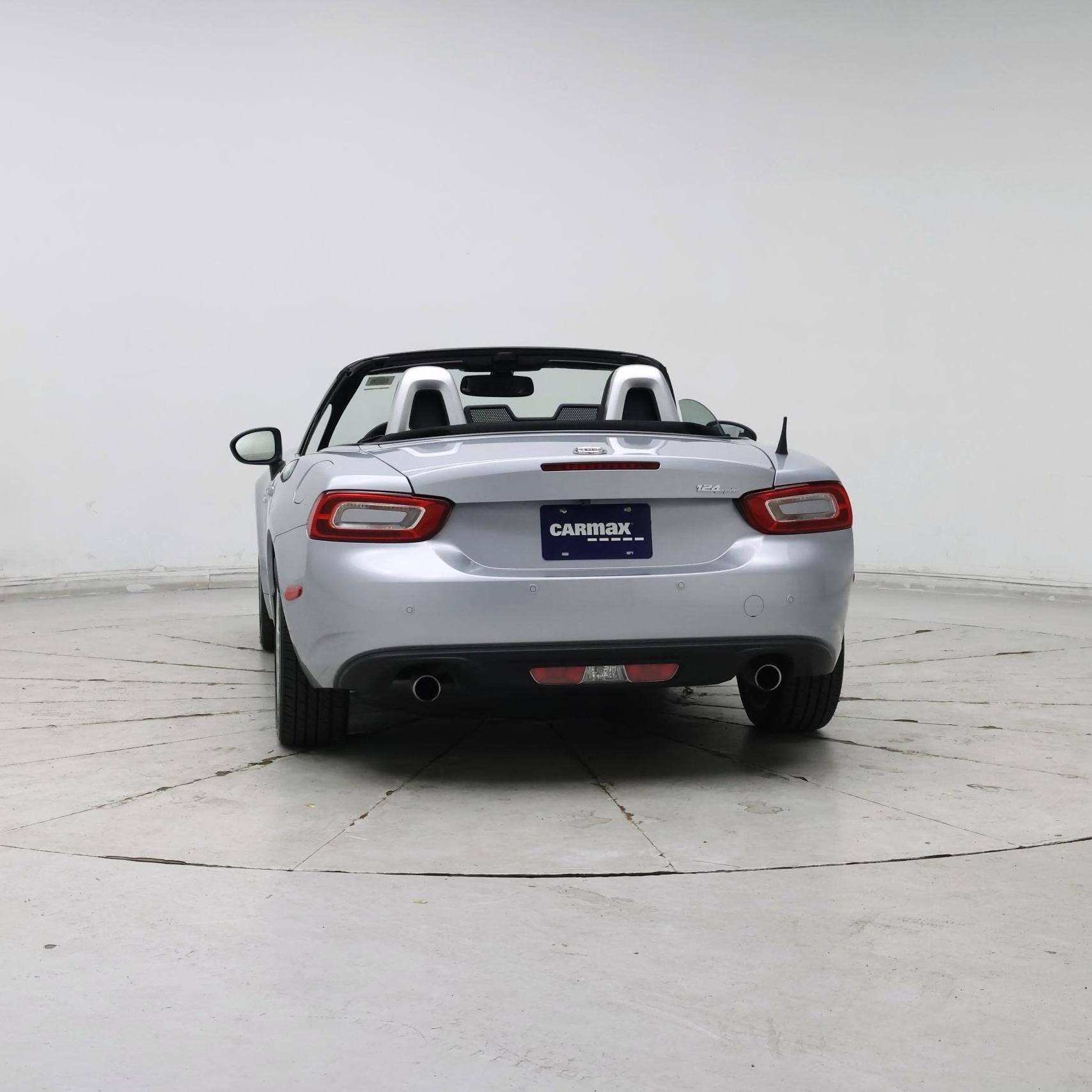 Thumbnail: 2018 Fiat 124 Spider - 6