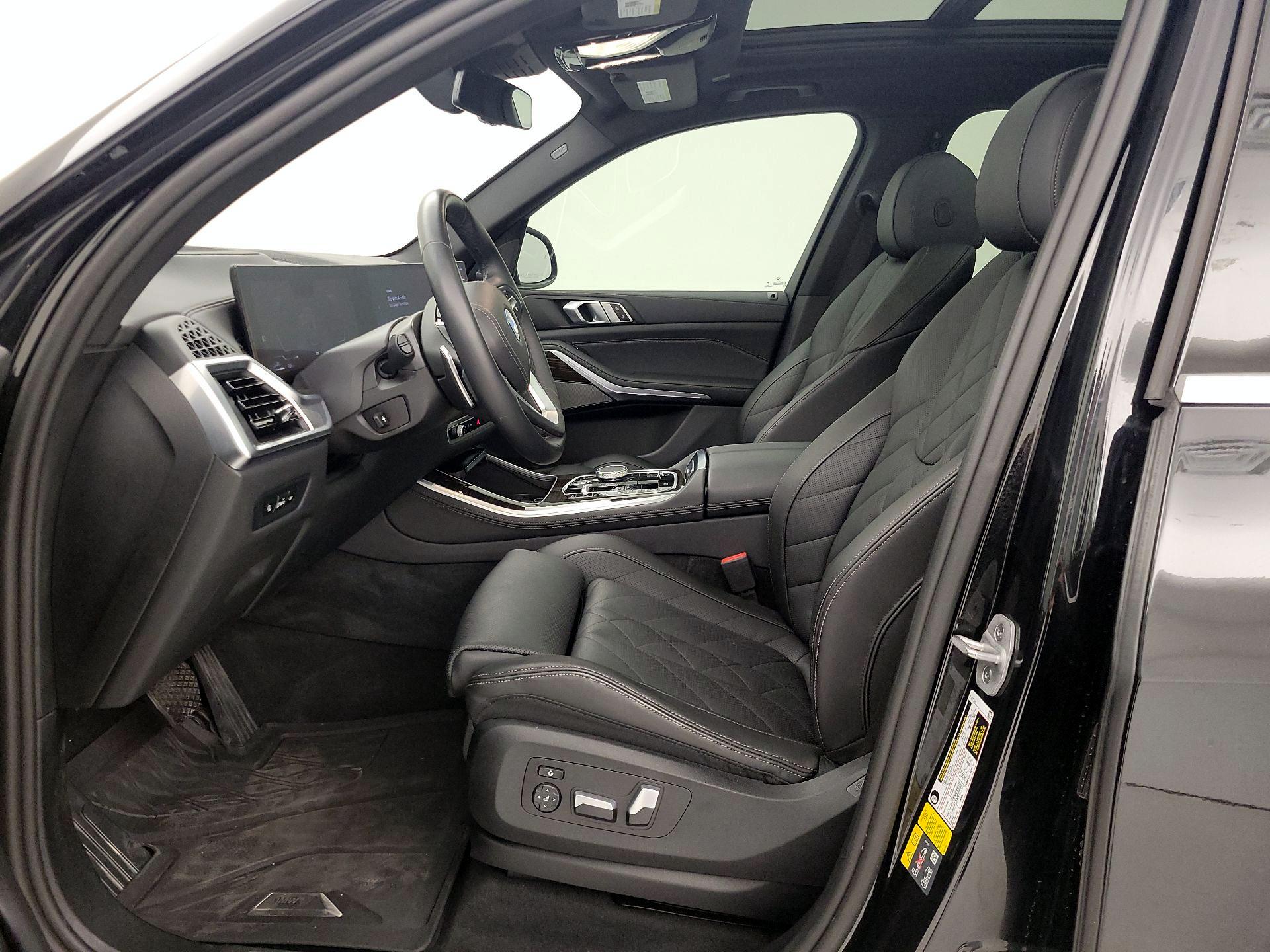 Thumbnail: 2024 BMW X5 - 11