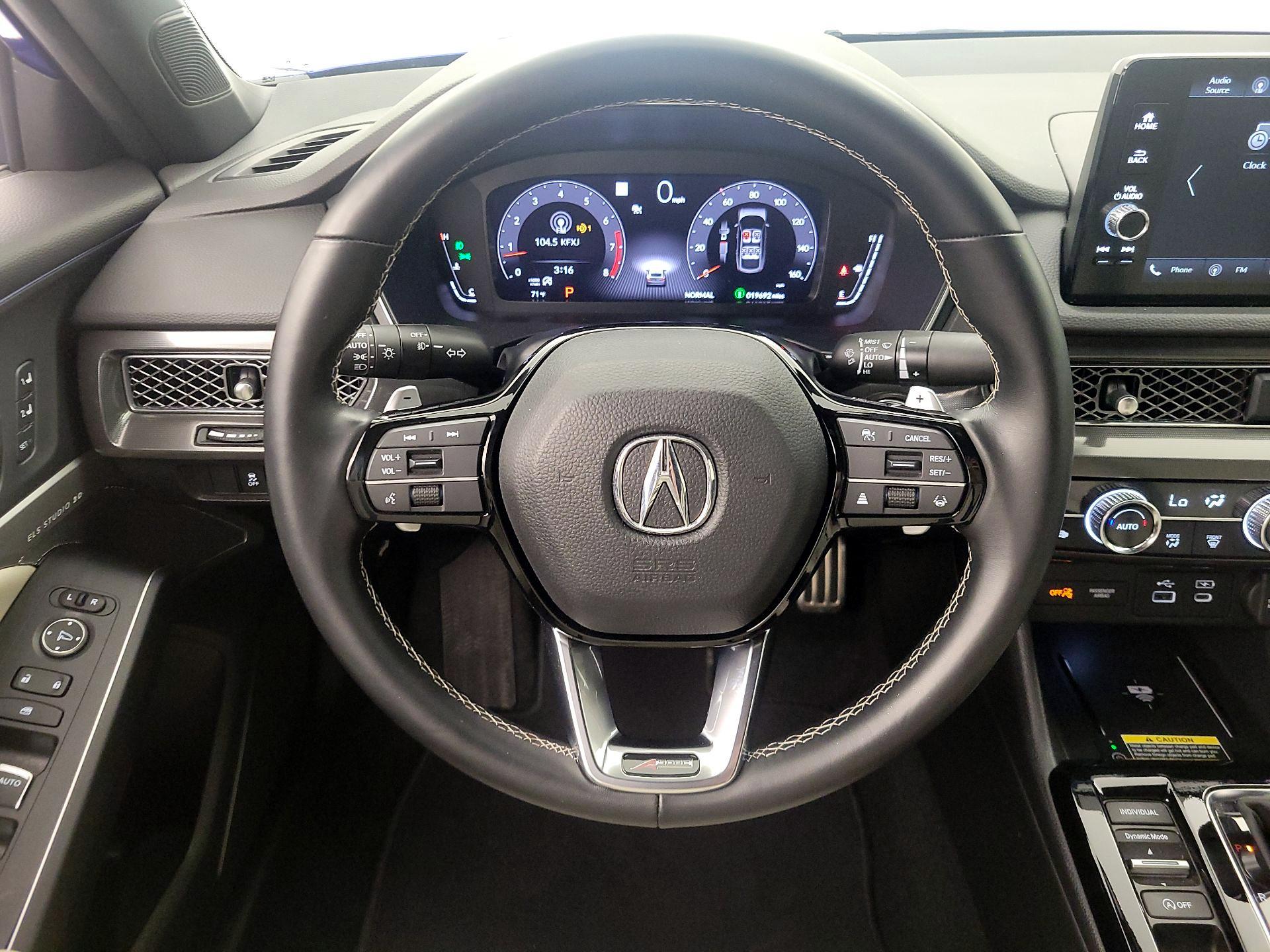 Thumbnail: 2023 Acura Integra - 10