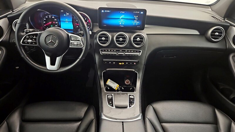 2020 Mercedes-Benz GLC 300 9