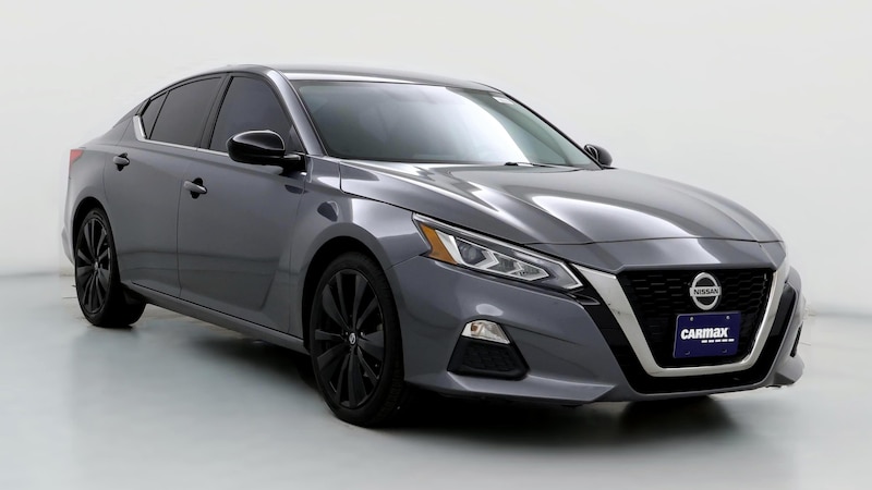 2019 Nissan Altima SR Hero Image