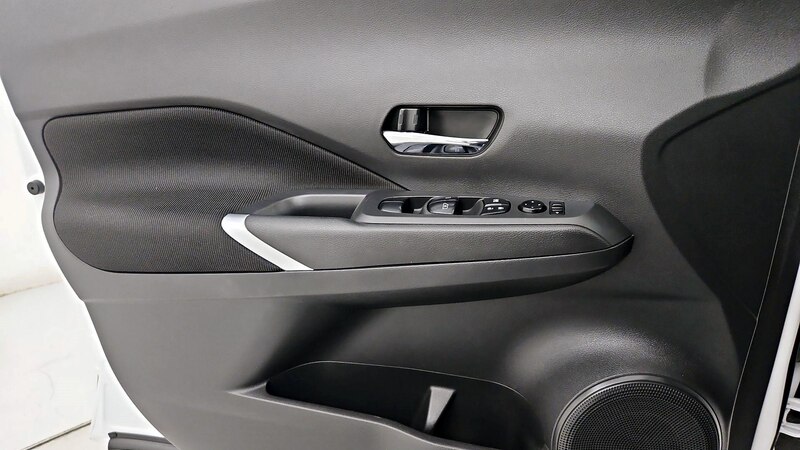 2021 Nissan Kicks SV 12