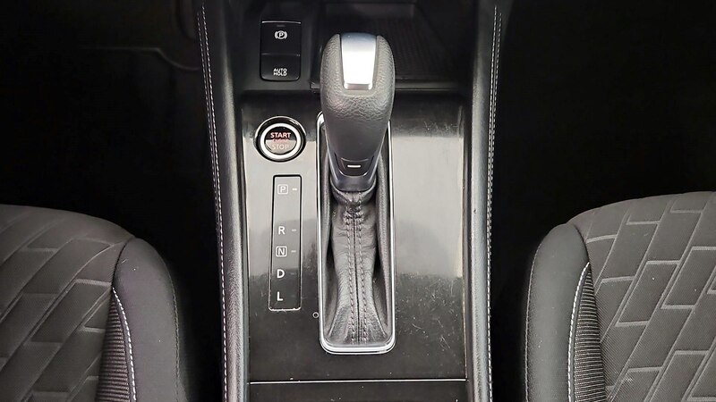 2021 Nissan Kicks SV 16