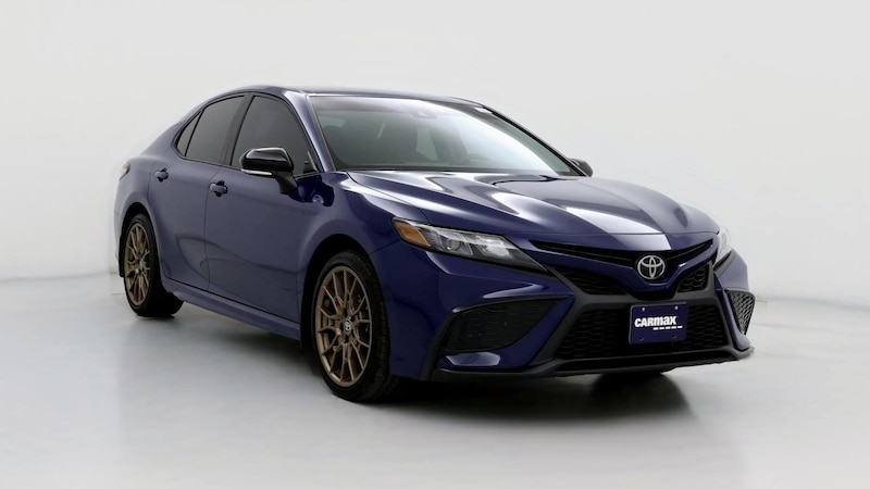 2024 Toyota Camry SE Hero Image