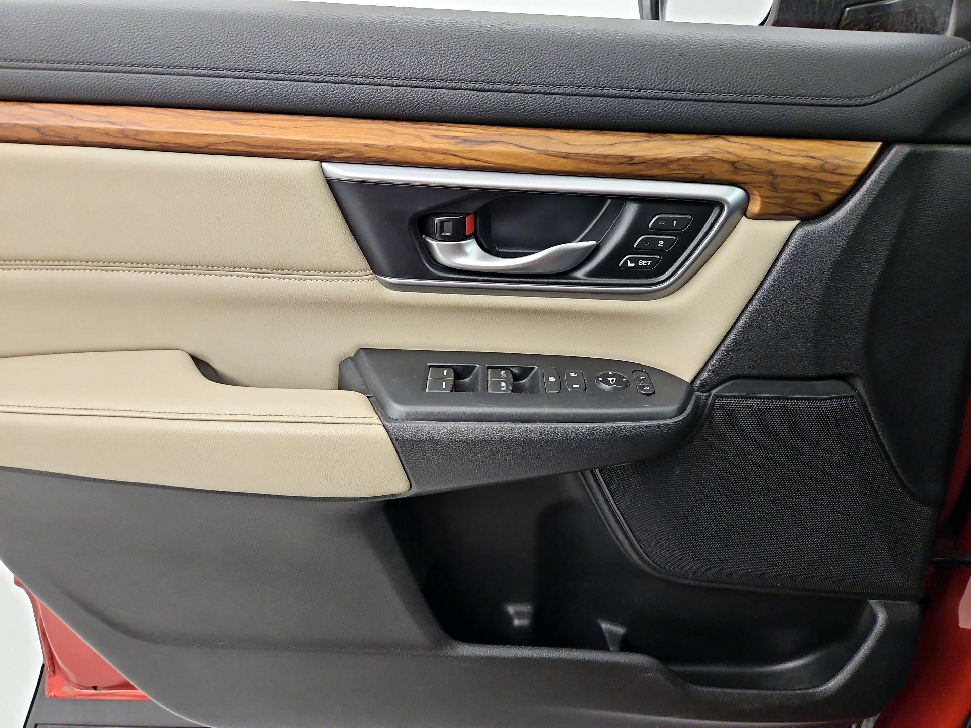 Thumbnail: 2017 Honda CR-V - 12