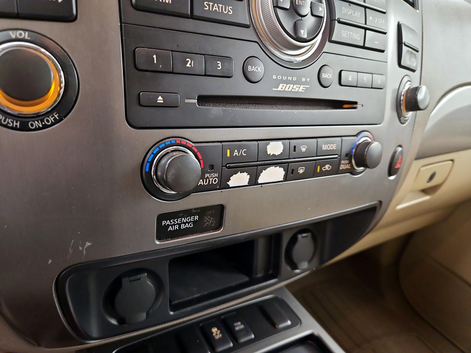 Thumbnail: 2014 Nissan Armada - 16