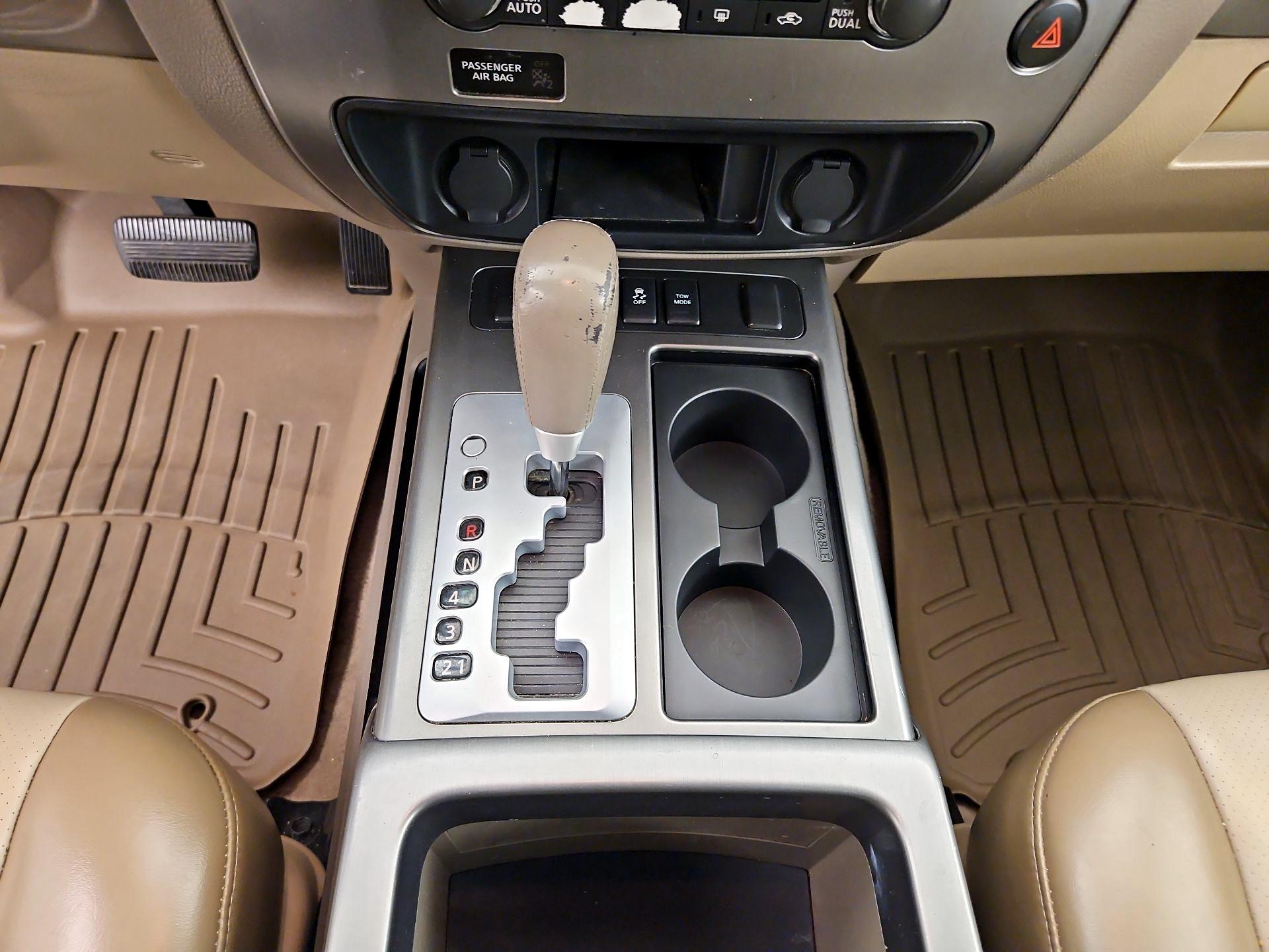 Thumbnail: 2014 Nissan Armada - 17