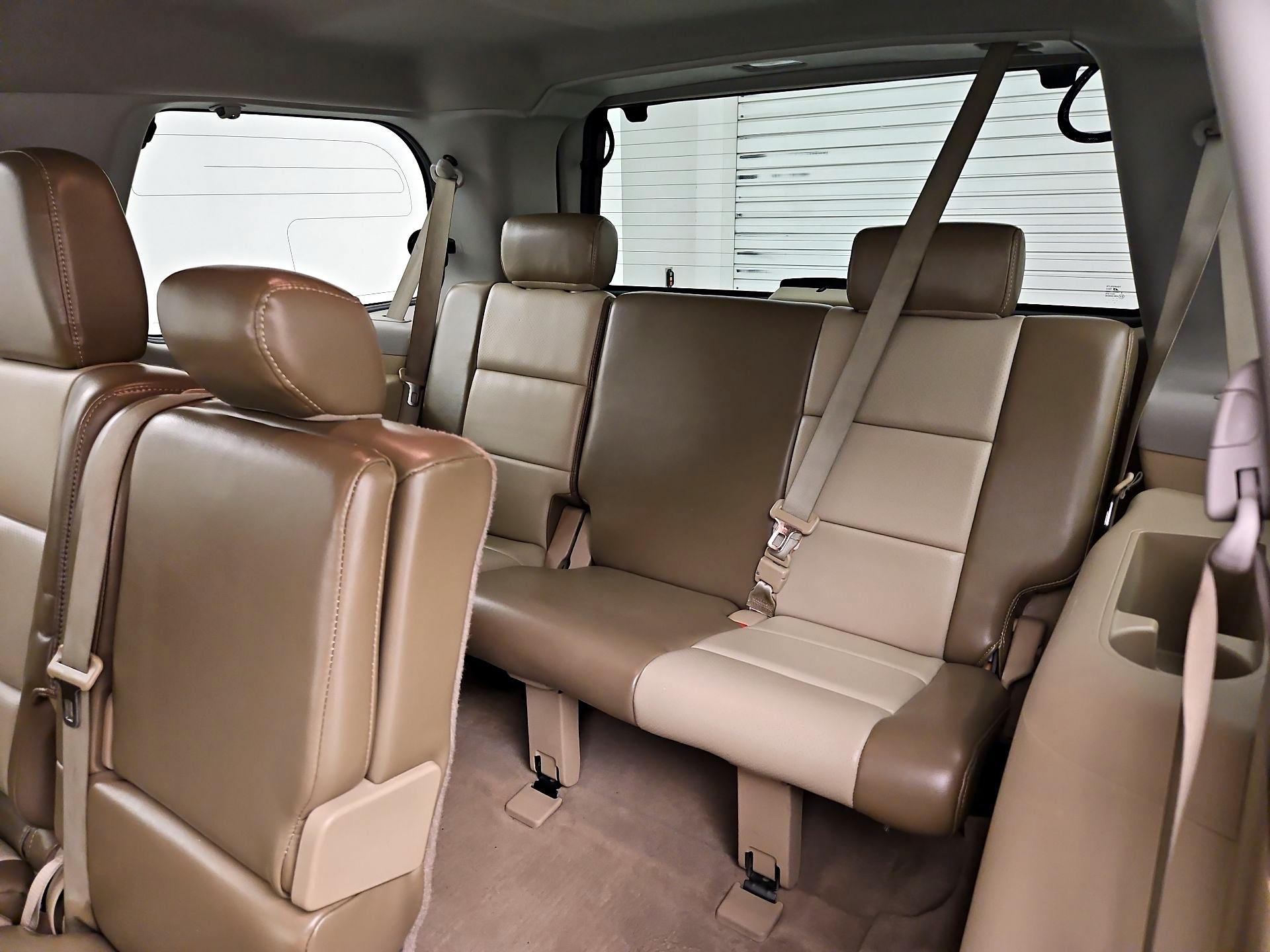 Thumbnail: 2014 Nissan Armada - 19